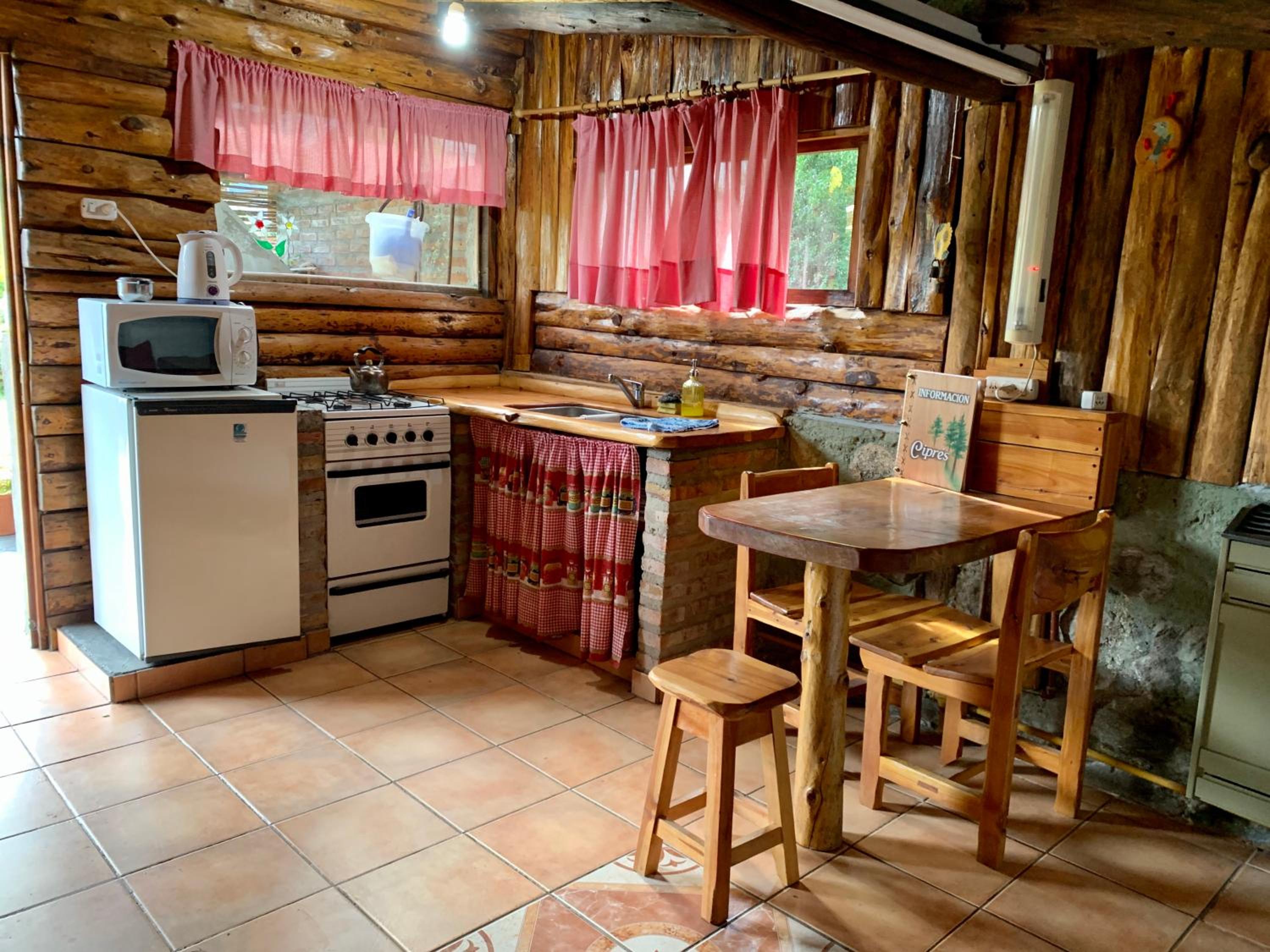 Cabañas del Faldeo Titos