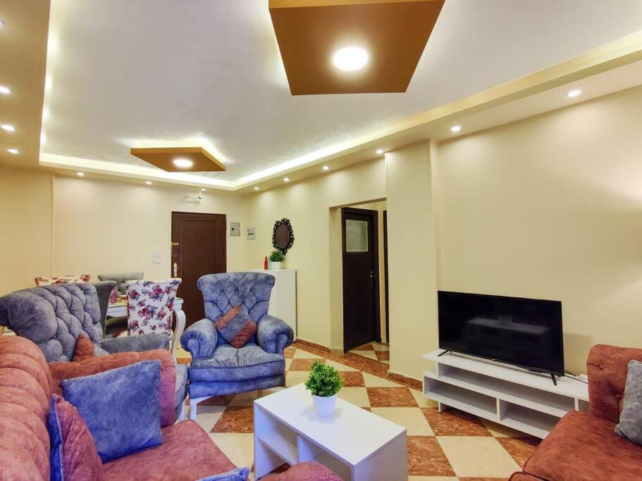 Newly furnished apartment for a family in Cairo