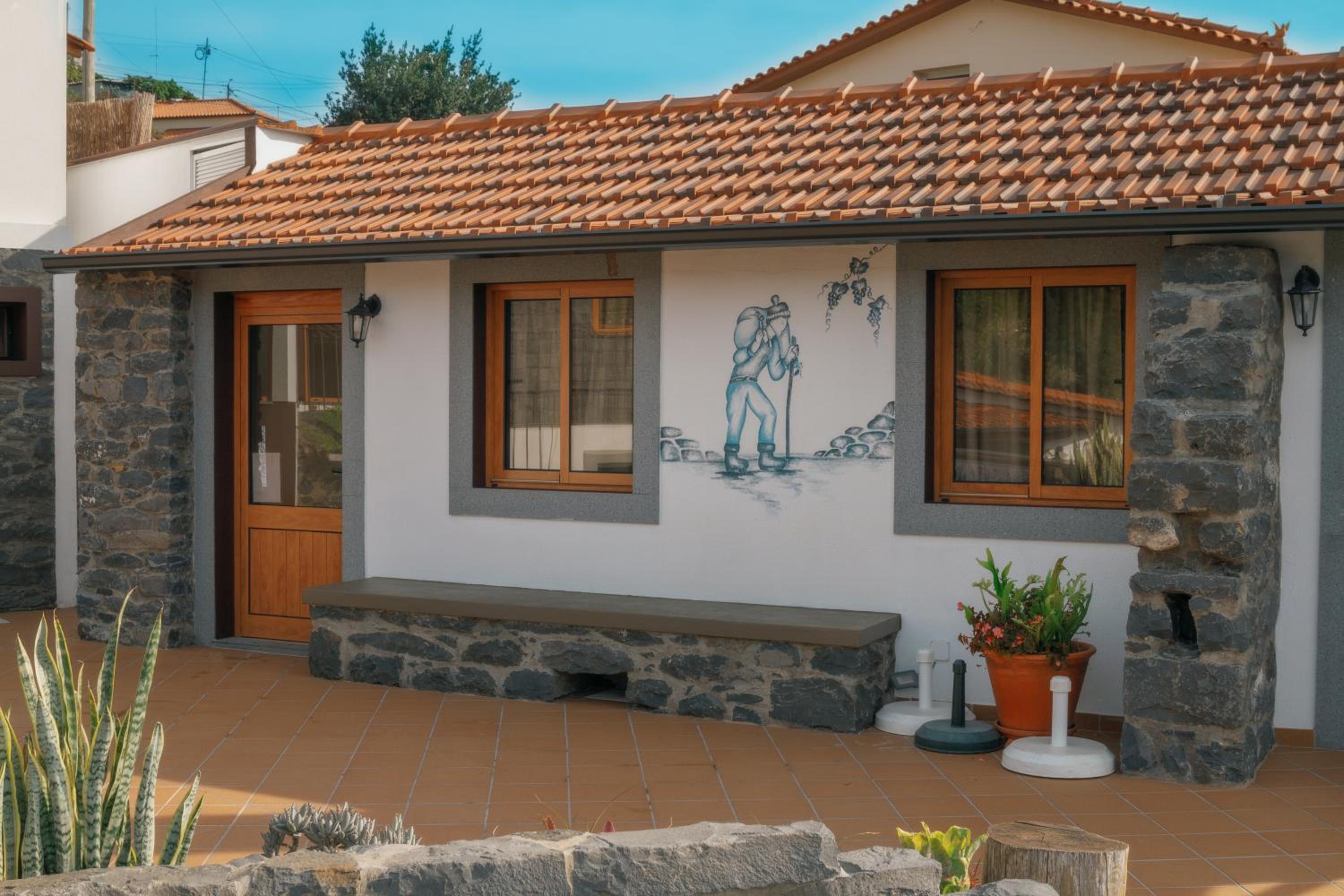 Hotel Vila Maria Quinta 13 - Image 1