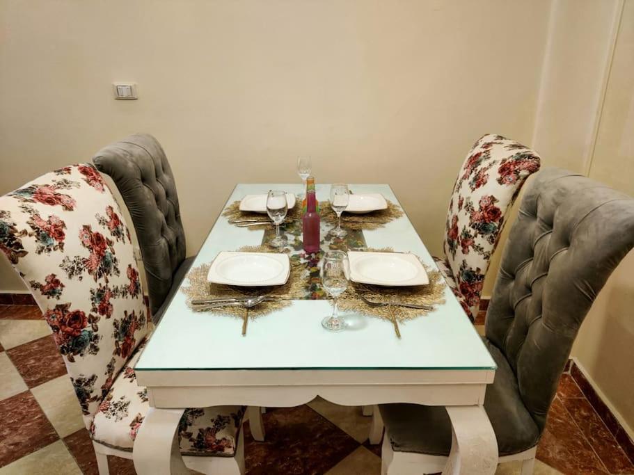 Newly furnished apartment for a family in Cairo