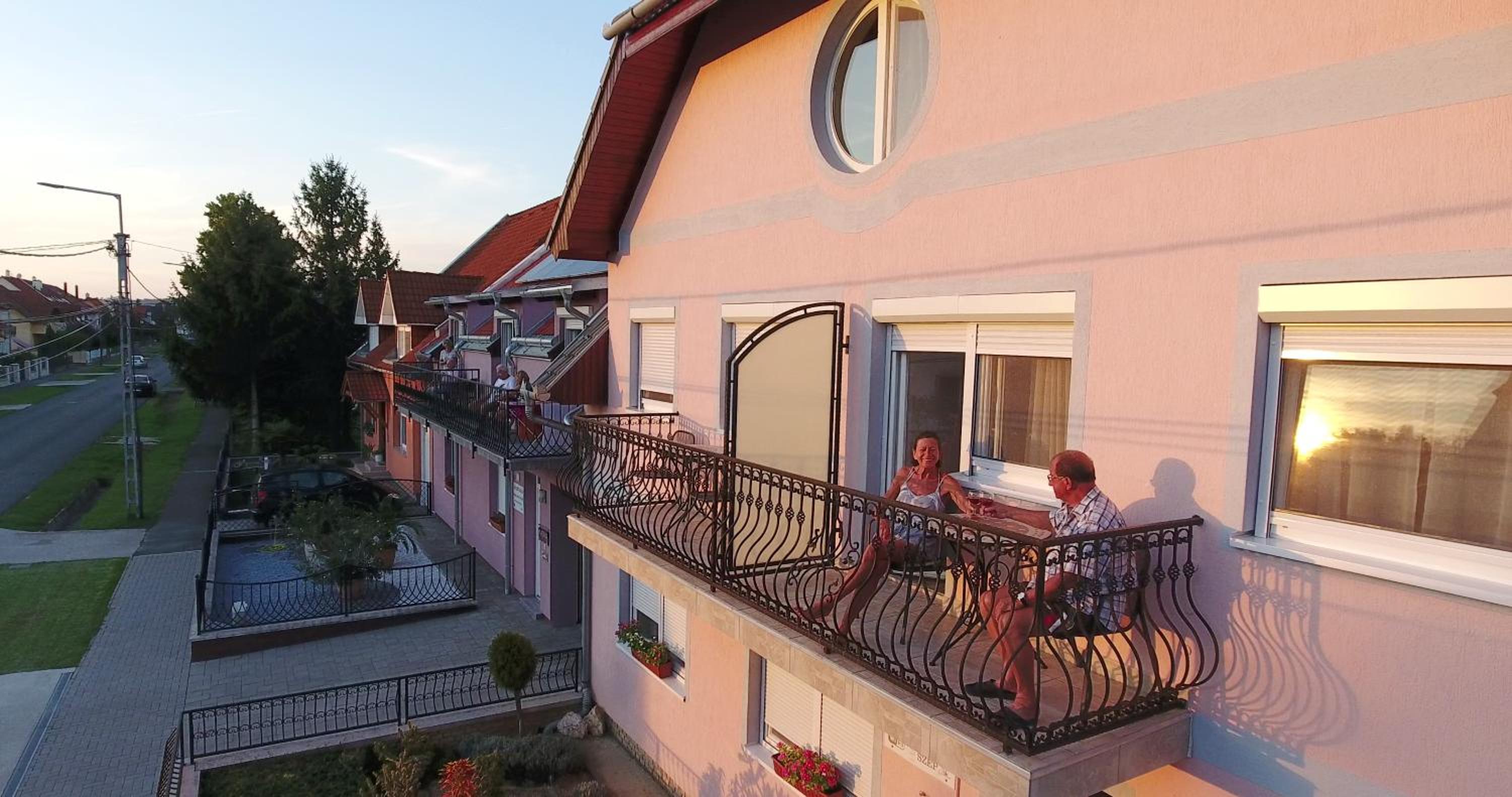 Gere Apartment House