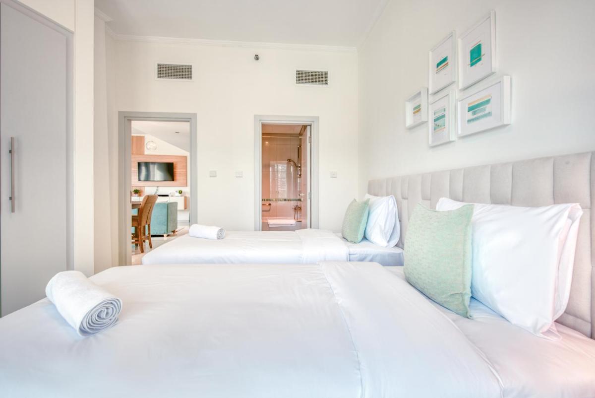 Authentic 2BR at DAMAC Heights Dubai Marina by Deluxe Holiday Homes