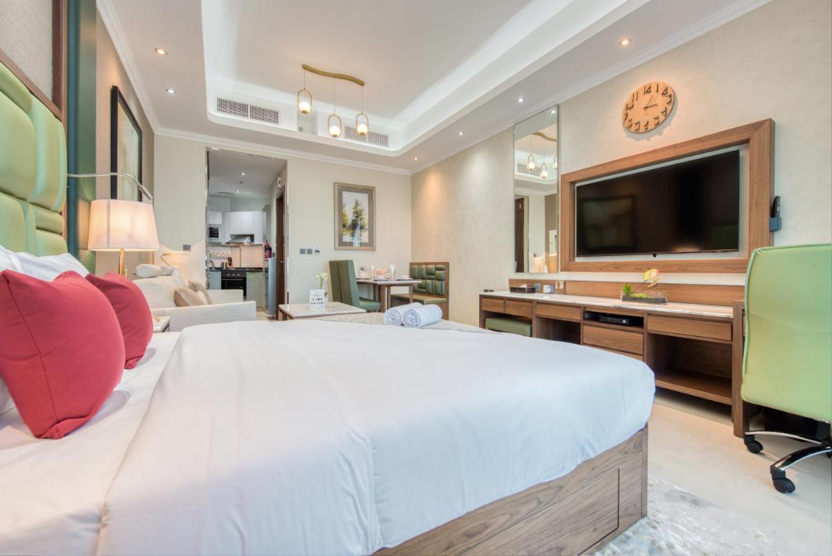 Modern Studio at Bayz by Danube Business Bay by Deluxe Holiday Homes