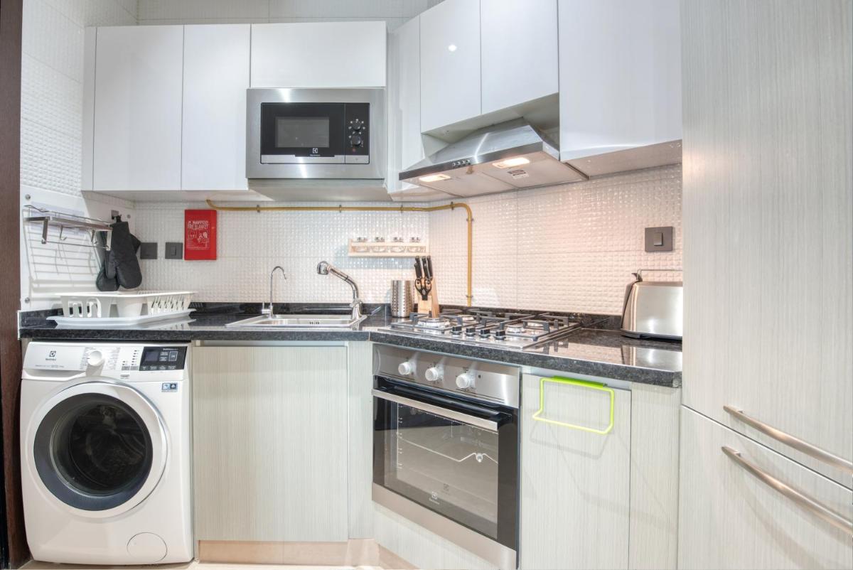 Modern Studio at Bayz by Danube Business Bay by Deluxe Holiday Homes