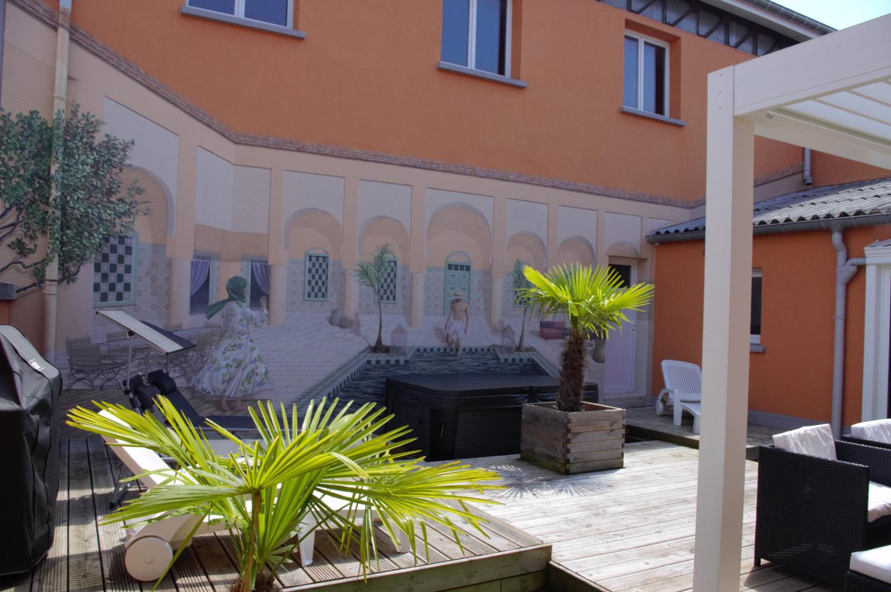 La Maison de L Artiste - Chambres d'hôtes à Verdun - avec jacuzzi view 5