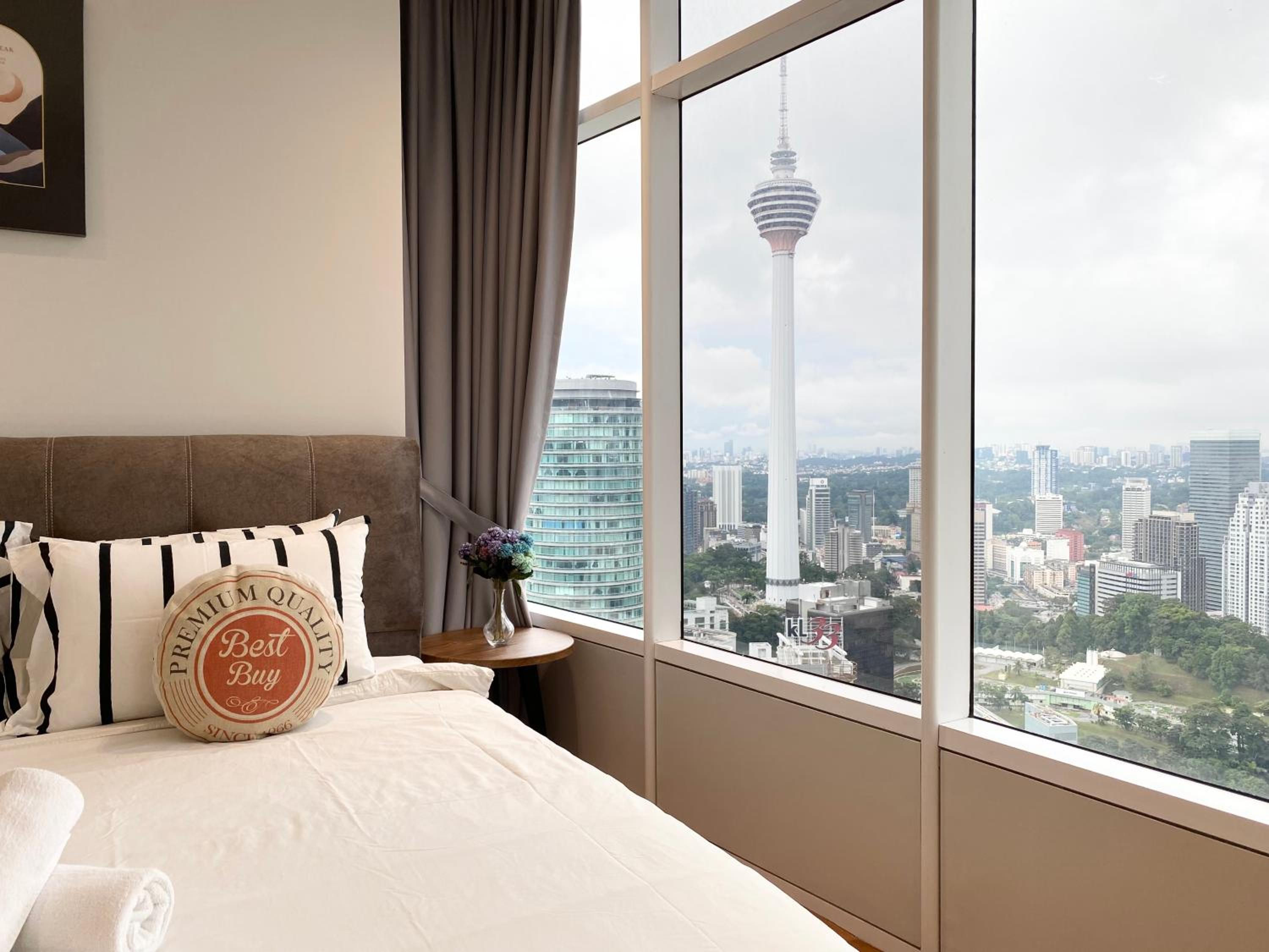 Sky Suites KLCC by GENESIS