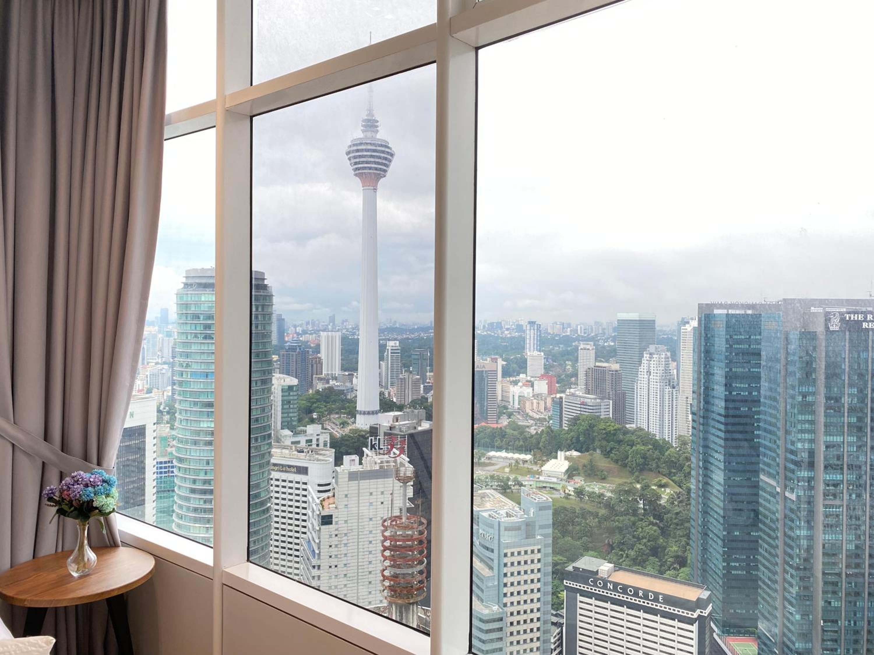 Sky Suites KLCC by GENESIS