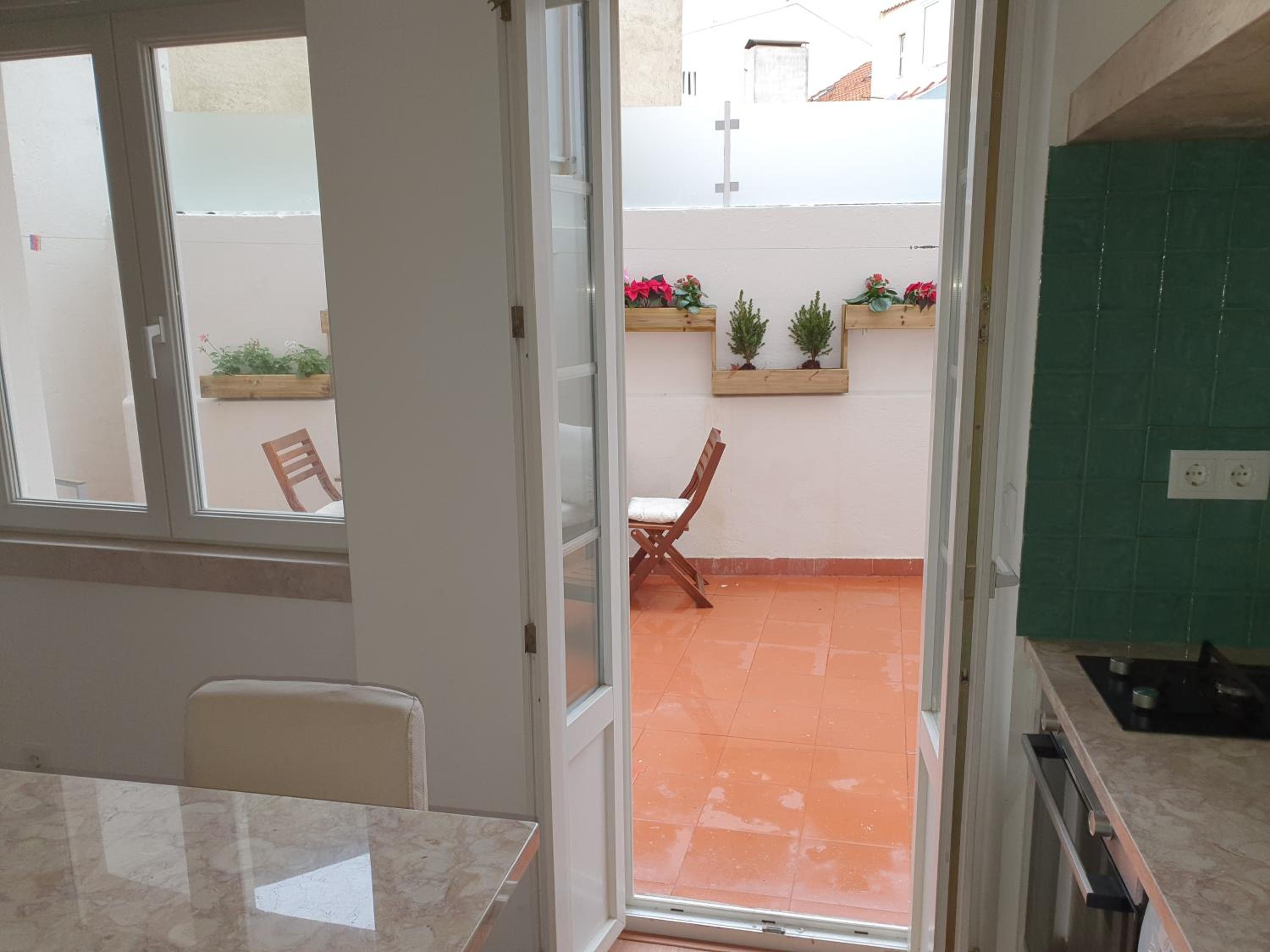 7ti7 Telhal apartment with a lovely Backyard view 3
