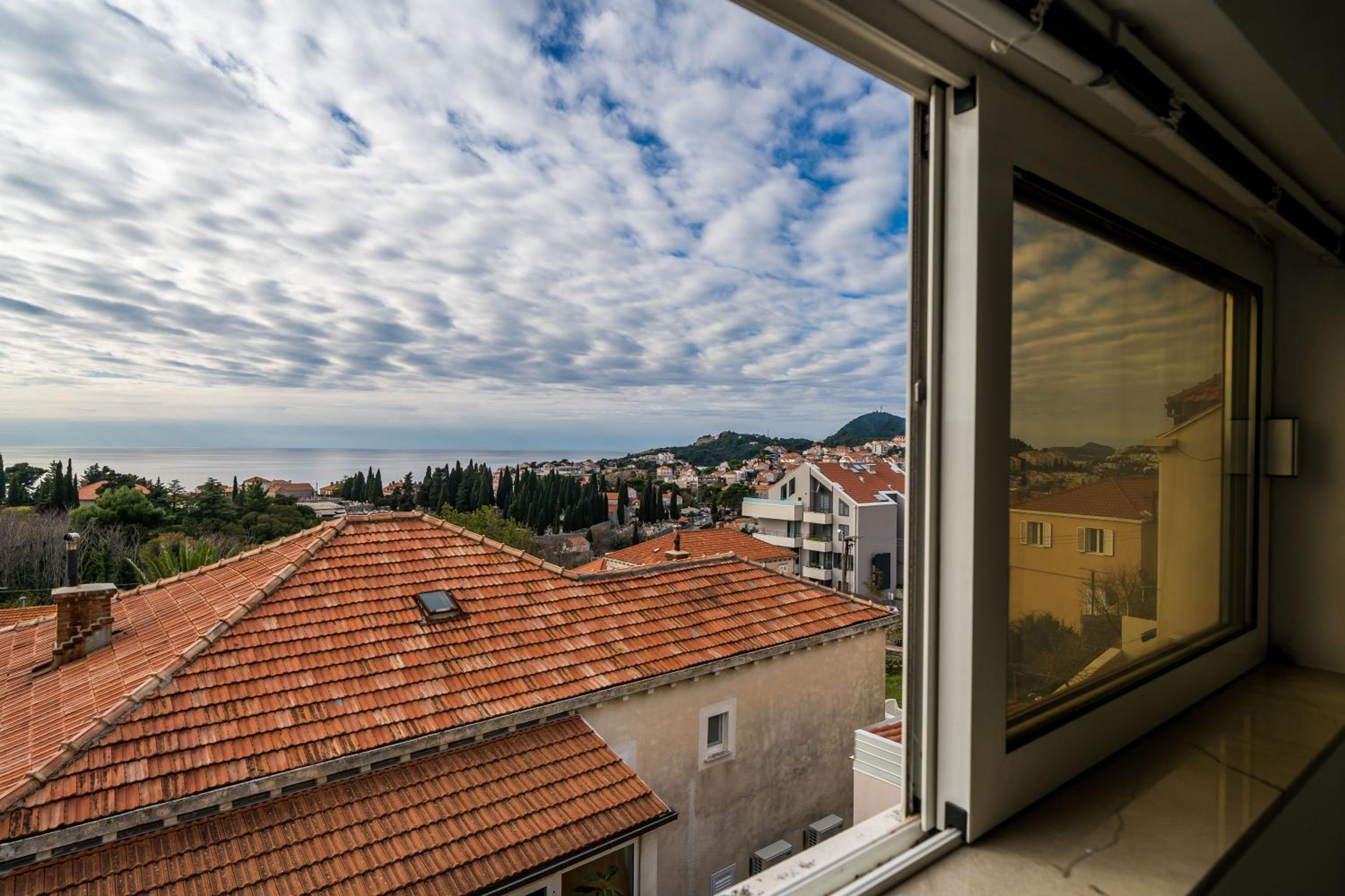 Deluxe Duplex House With Terrace