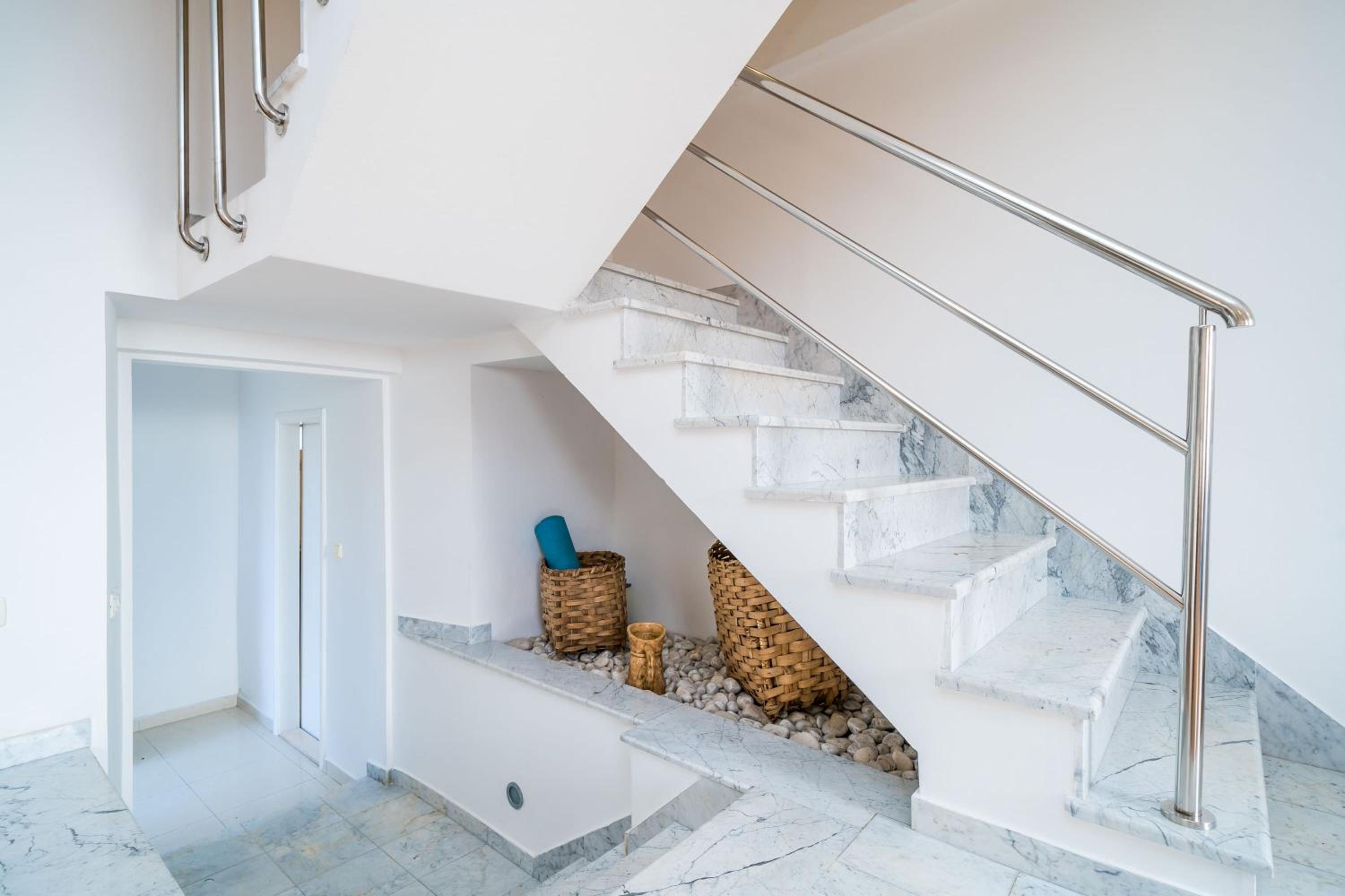 Deluxe Duplex House With Terrace