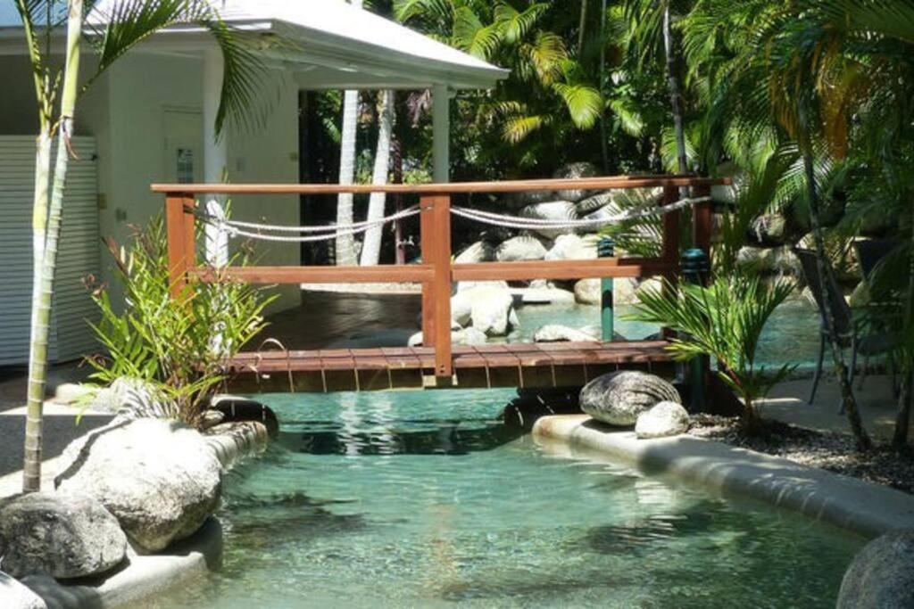 Noir-Luxe In Port Douglas, newly renovated May 2023