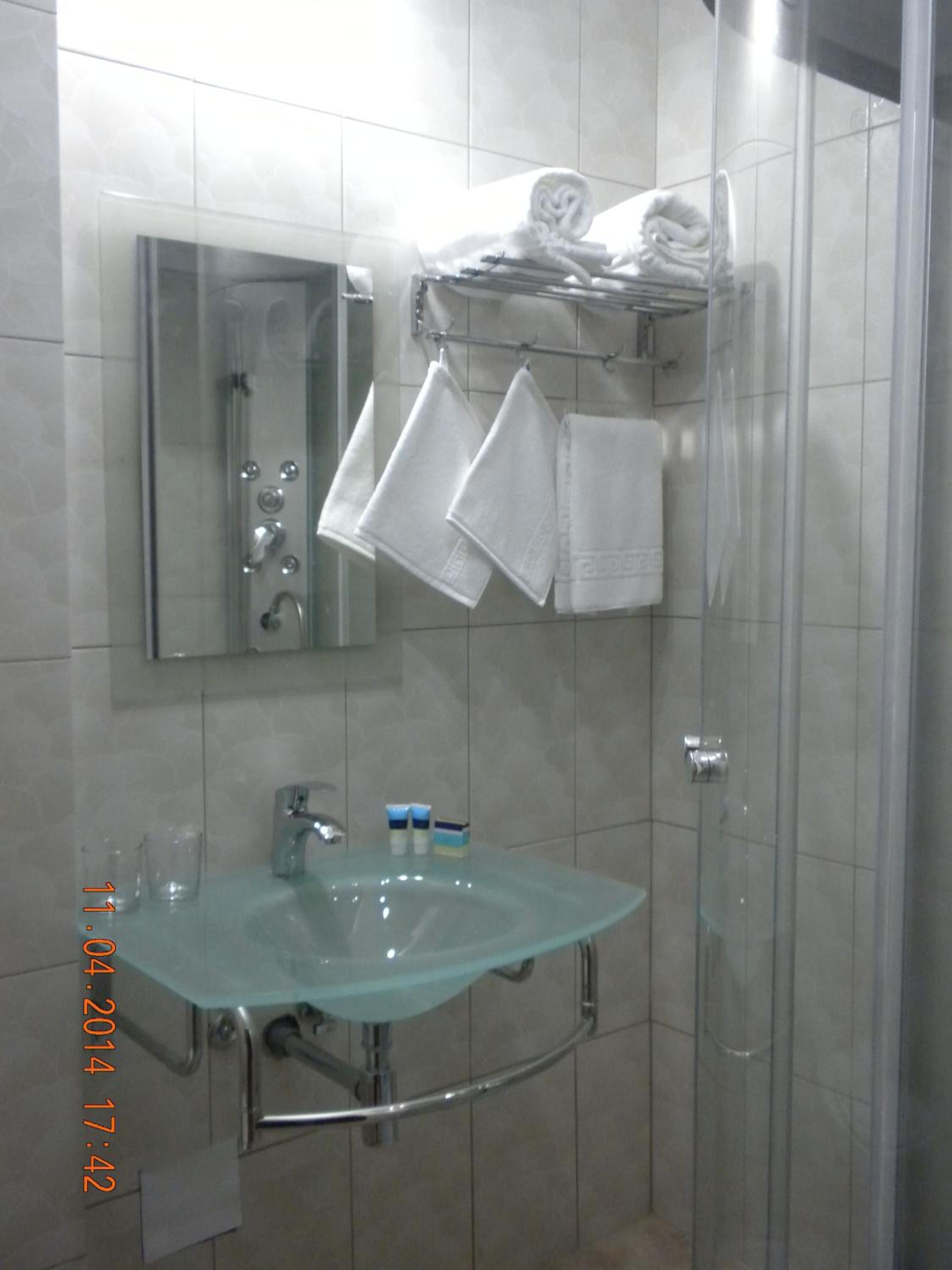Photo 32