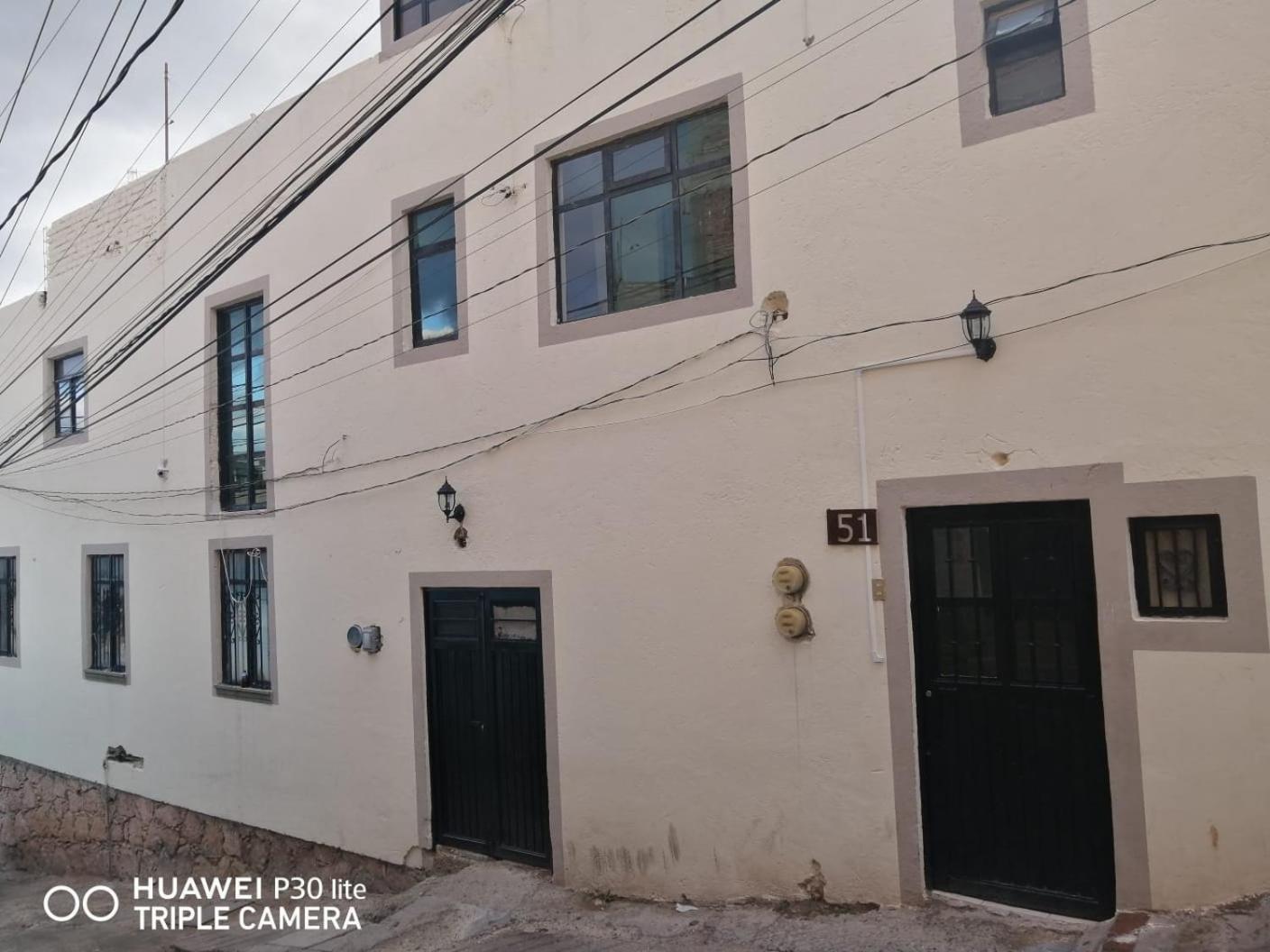 Loft Bonhomia with parking 7min to downtown