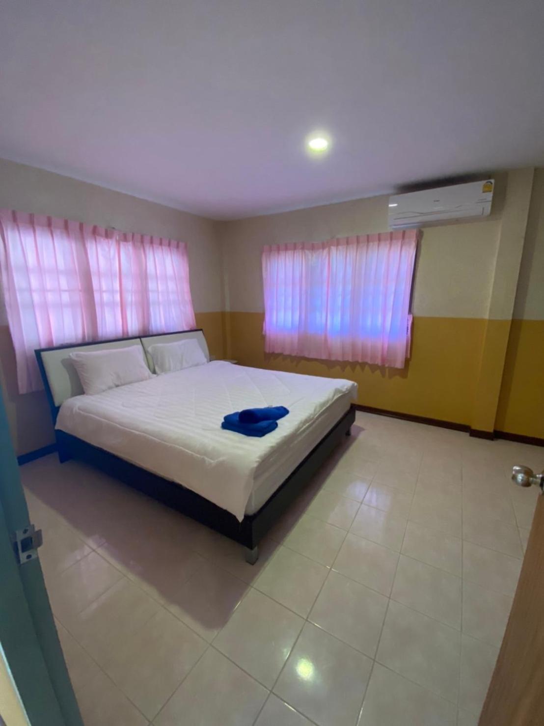 Baan Golden Resort & Residences