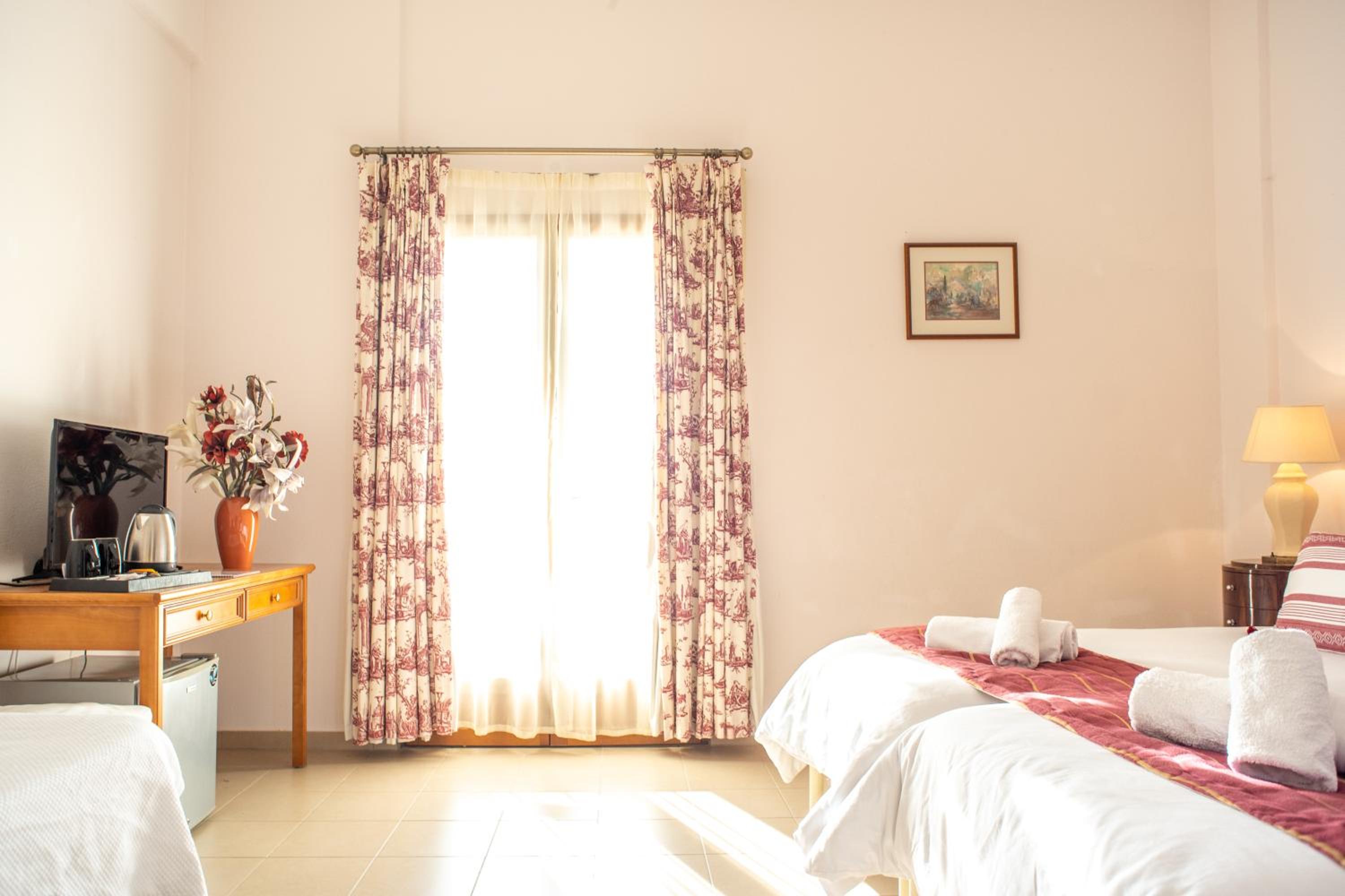 Lagou Raxi Country Hotel