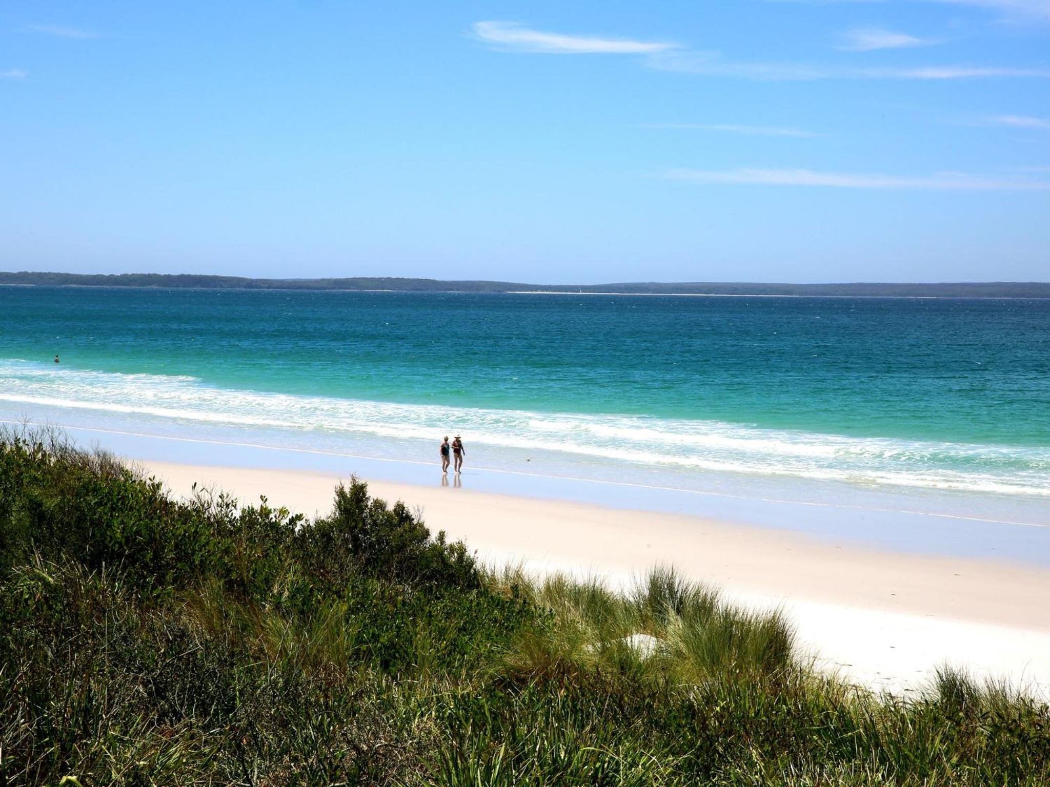 Sea and Sun Pet Friendly 4 Mins to Beach