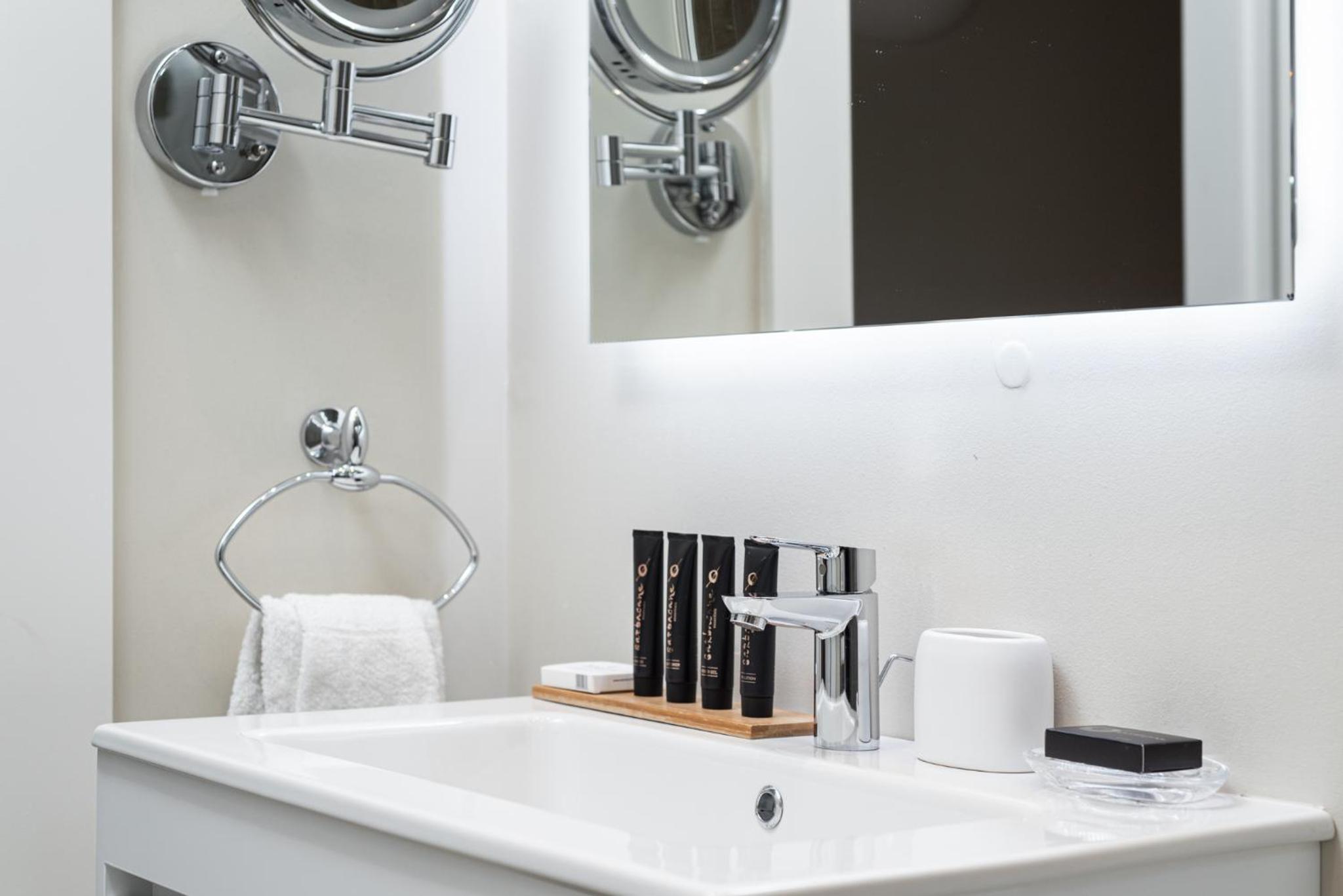 33SolonosSuites