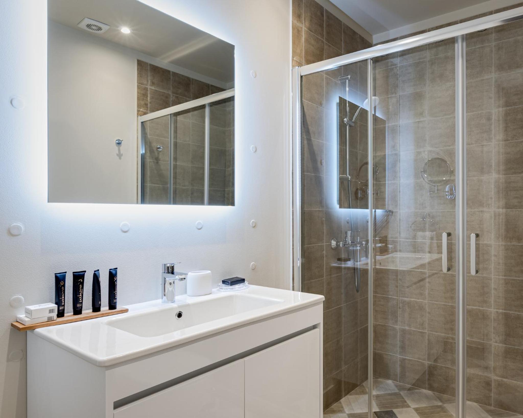 33SolonosSuites