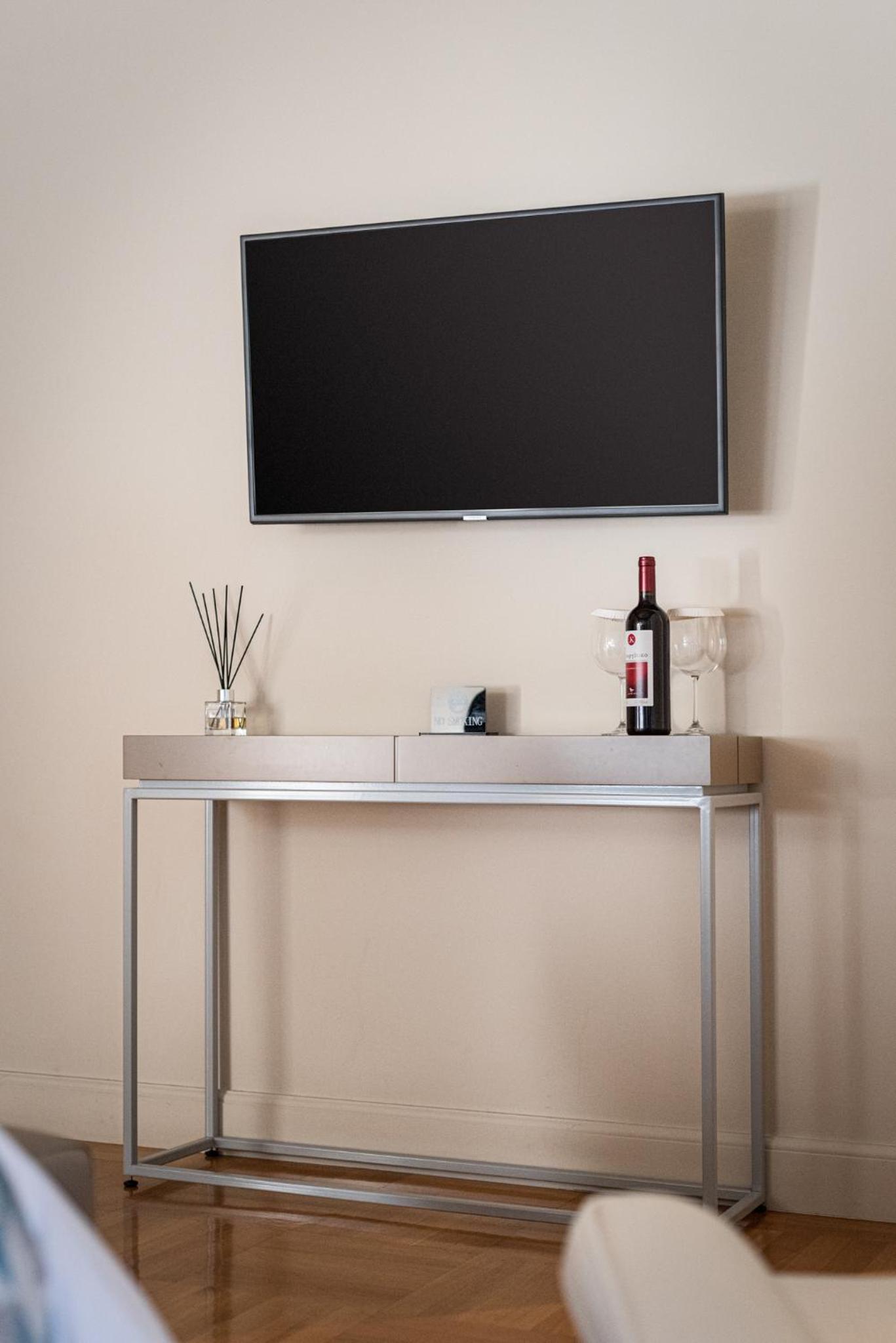 33SolonosSuites