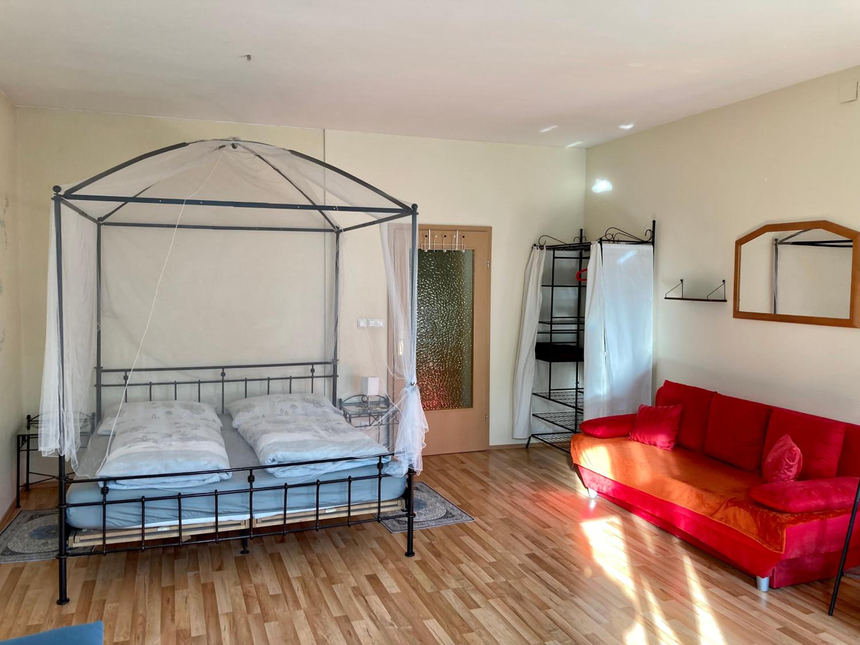 Bodega Apartment