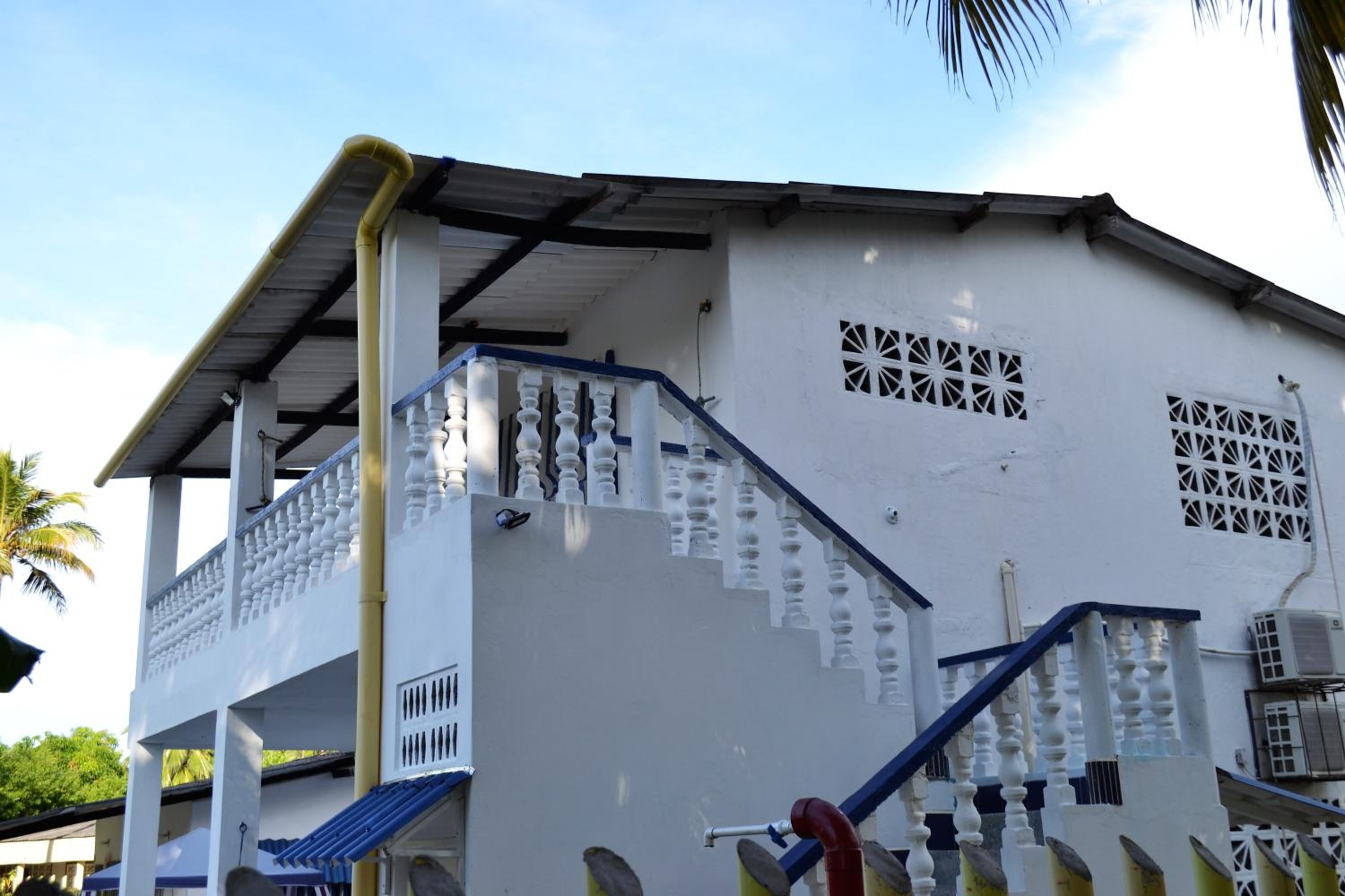 Cabañas Los Juanchos Coveñas