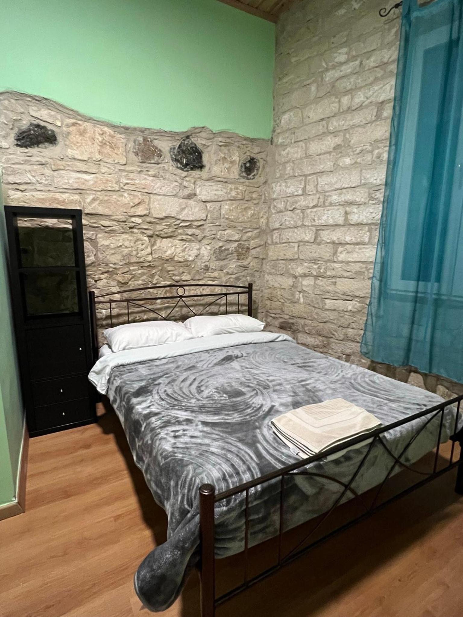 Zouglas App Guesthouse
