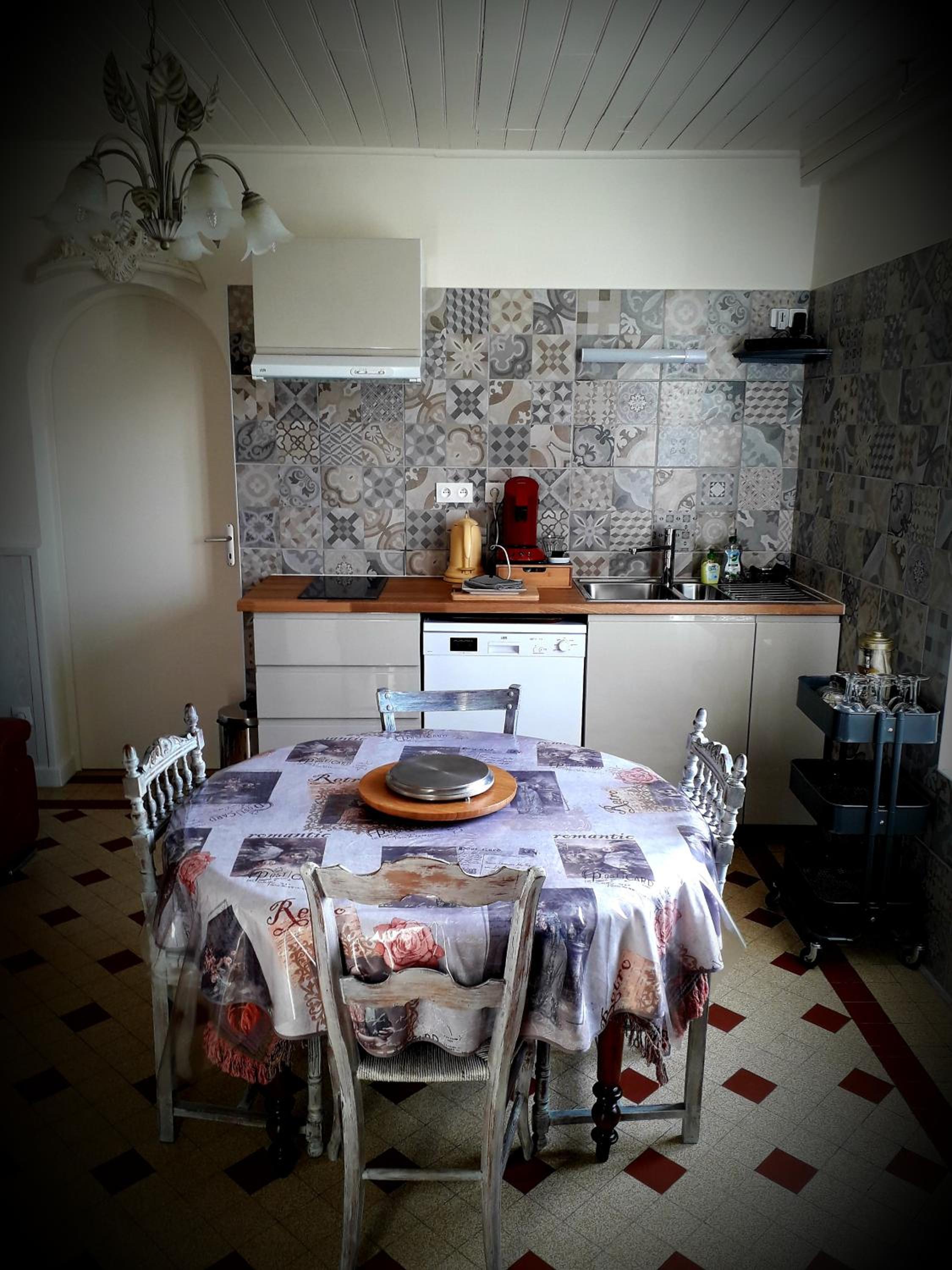 Photo 6