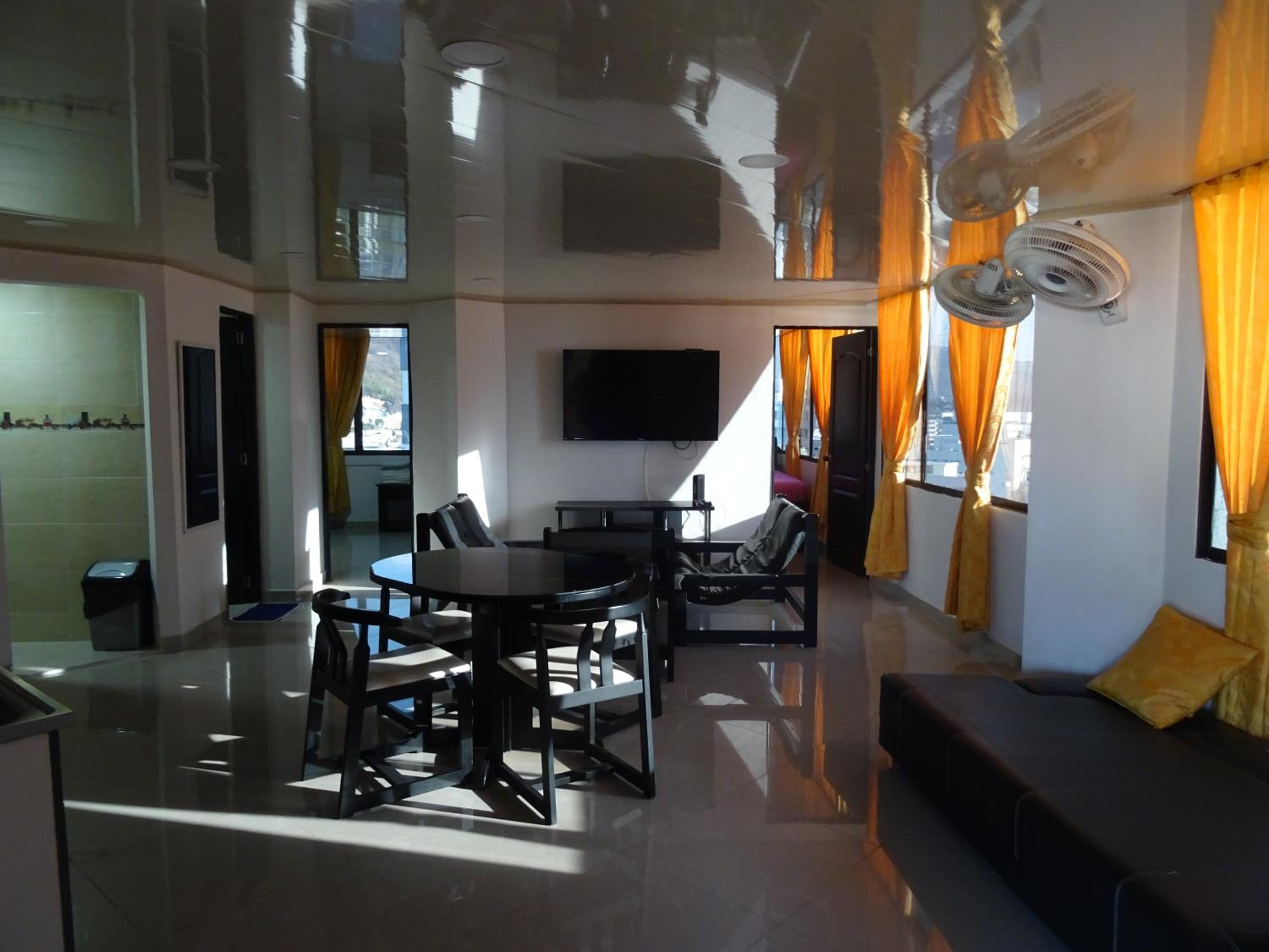 Espectacular, amplio y hermoso apartamento en condominio al frente de la playa El Rodadero