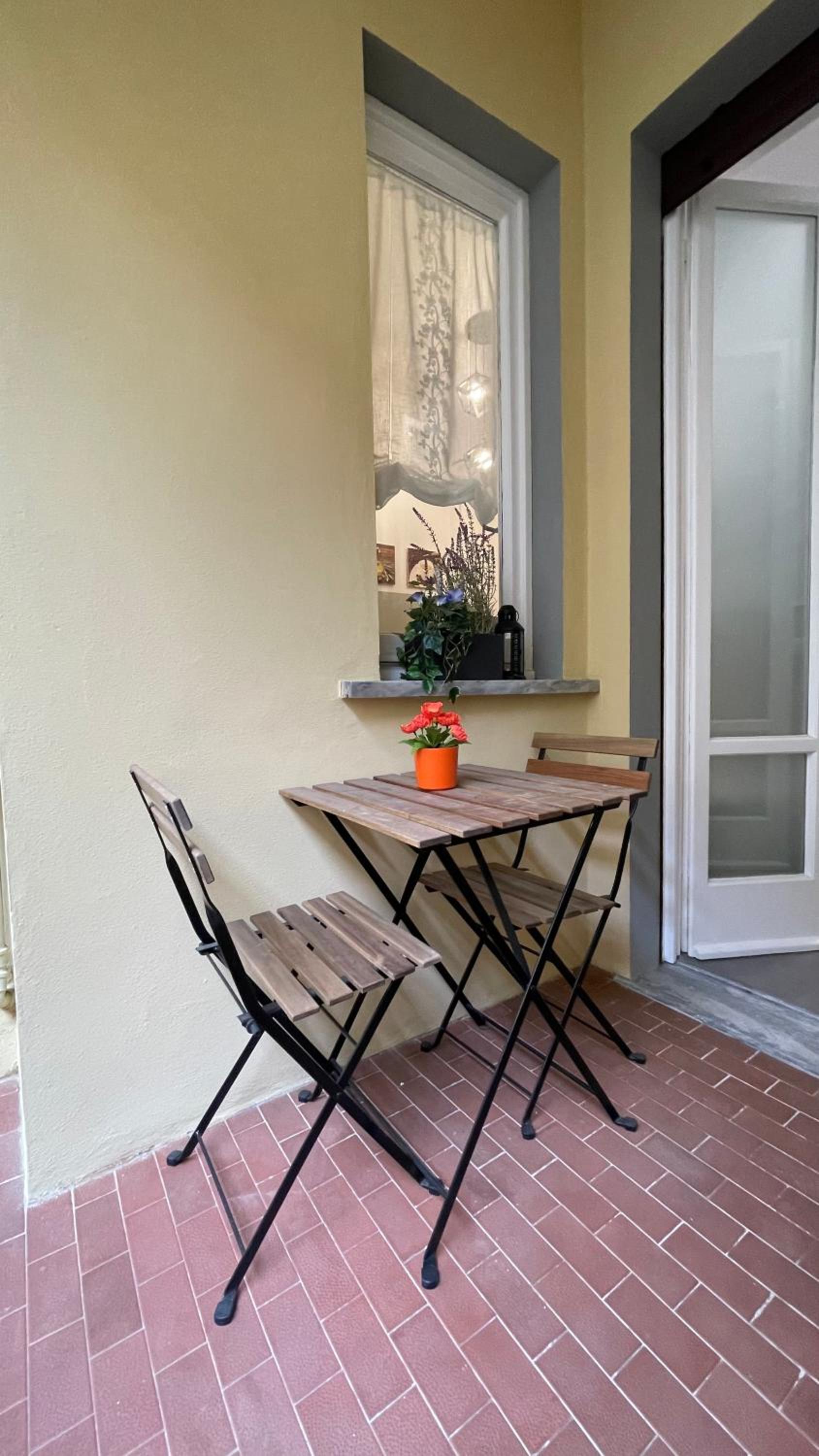 GUEST HOUSE KINGA CAVOUR