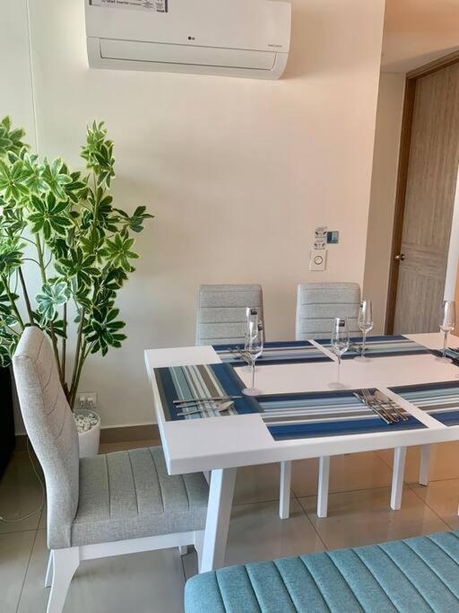 19TH FLOOR LUXURY APARTMENT BAY VIEW CARTAGENA