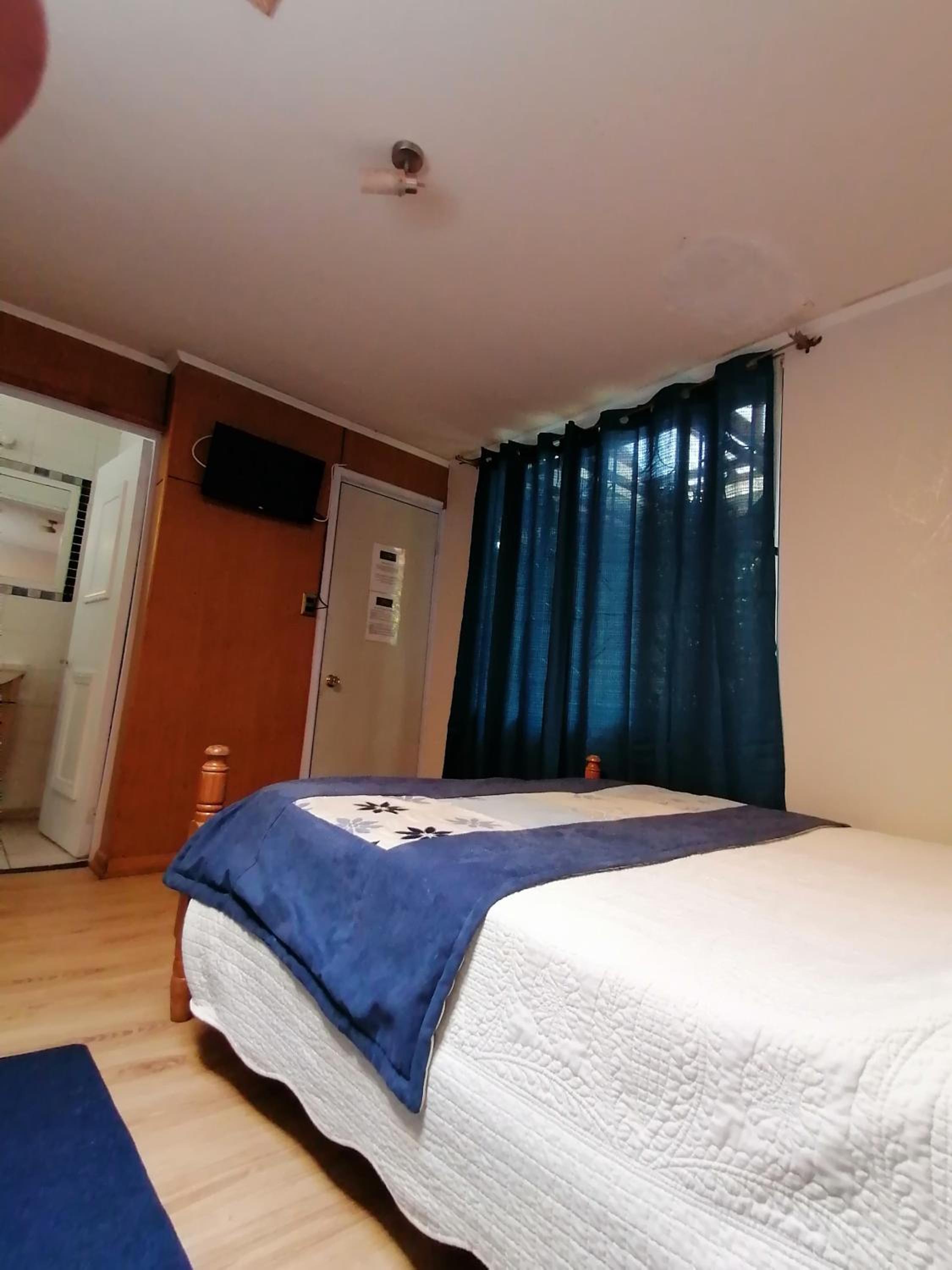 Hostal Caleta Abarca