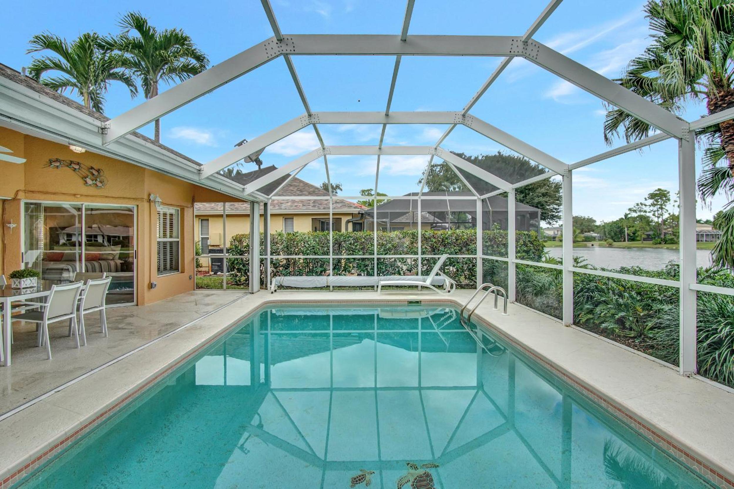SUPERB VILLA WITH PRIVATE POOL IN NAPLES view 2