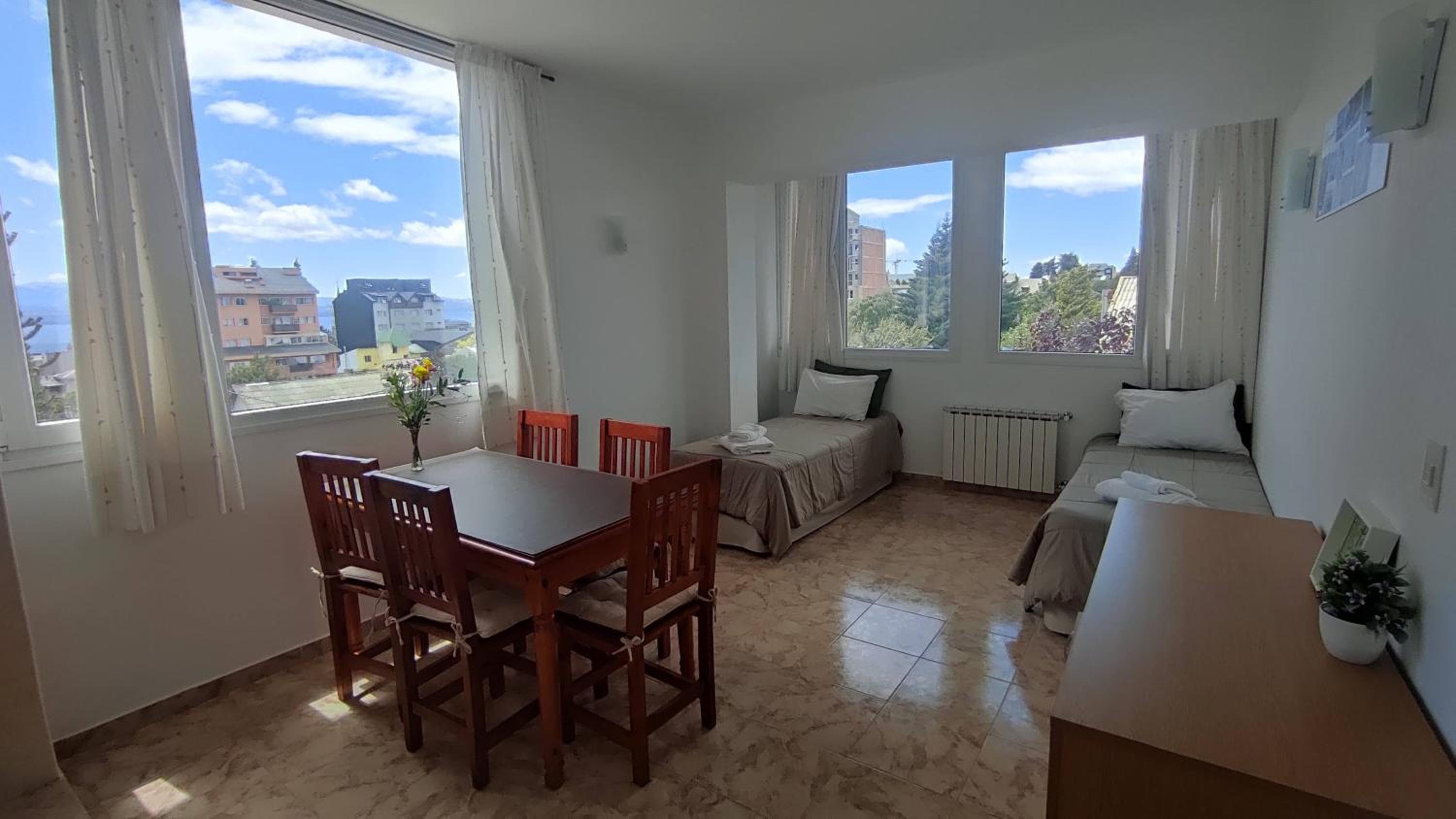 Apartamentos Rolando