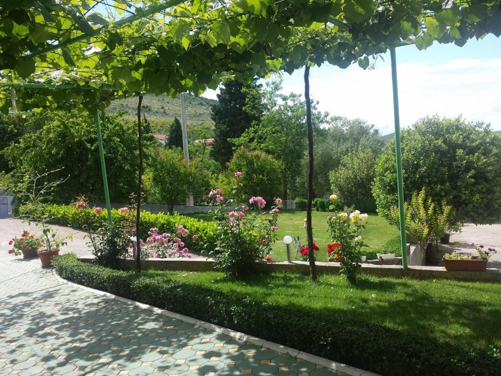 Pansion Pero Elez Medjugorje