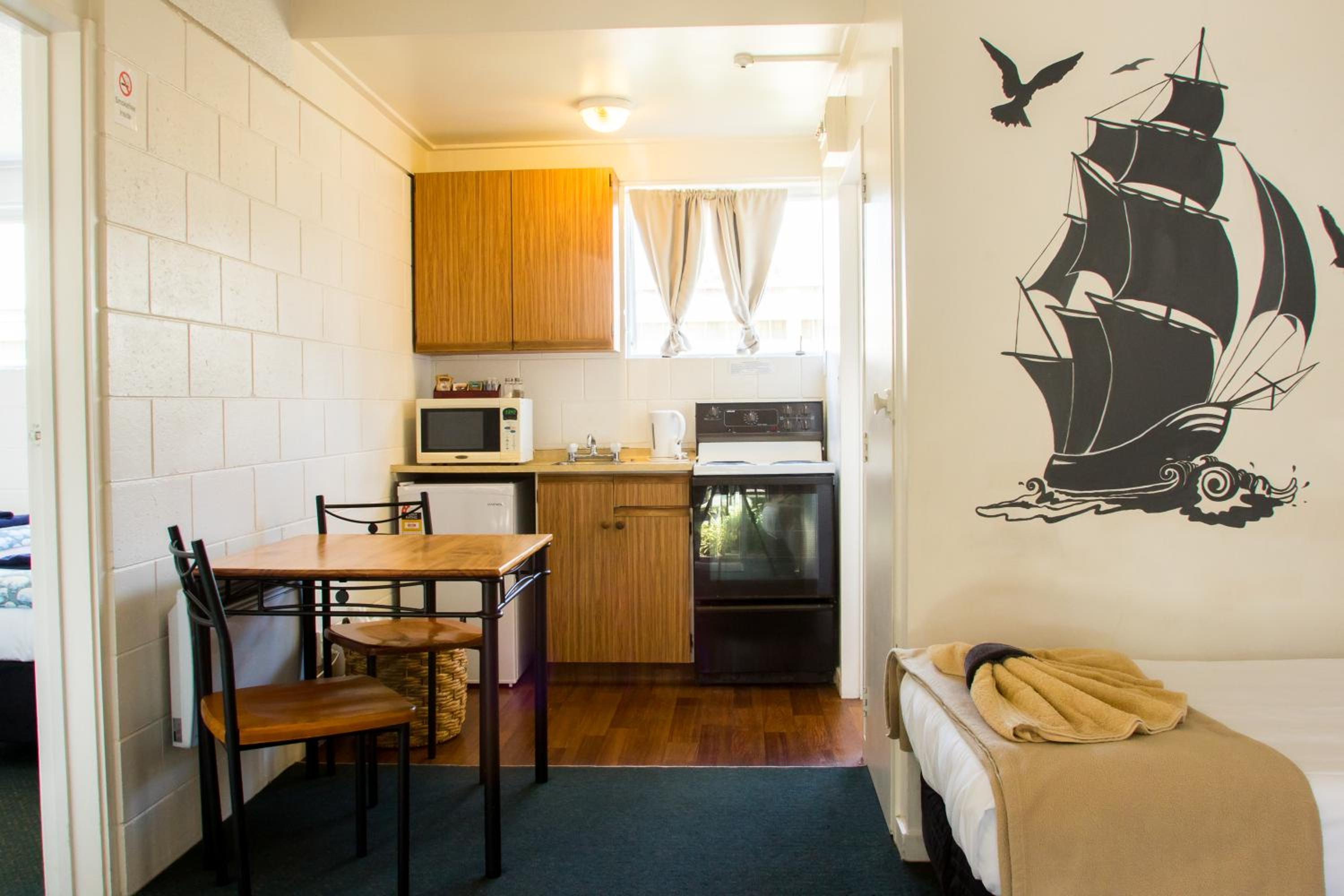 Alpha Motor Inn