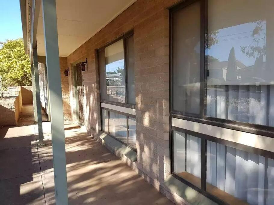 Spacious Holiday Home - Waikerie