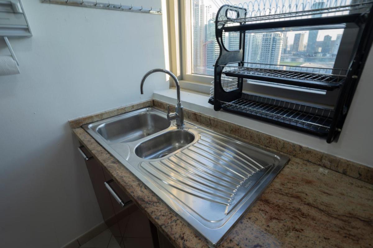 3 Bedroom Condo w terrace facing Burj Khalifa.