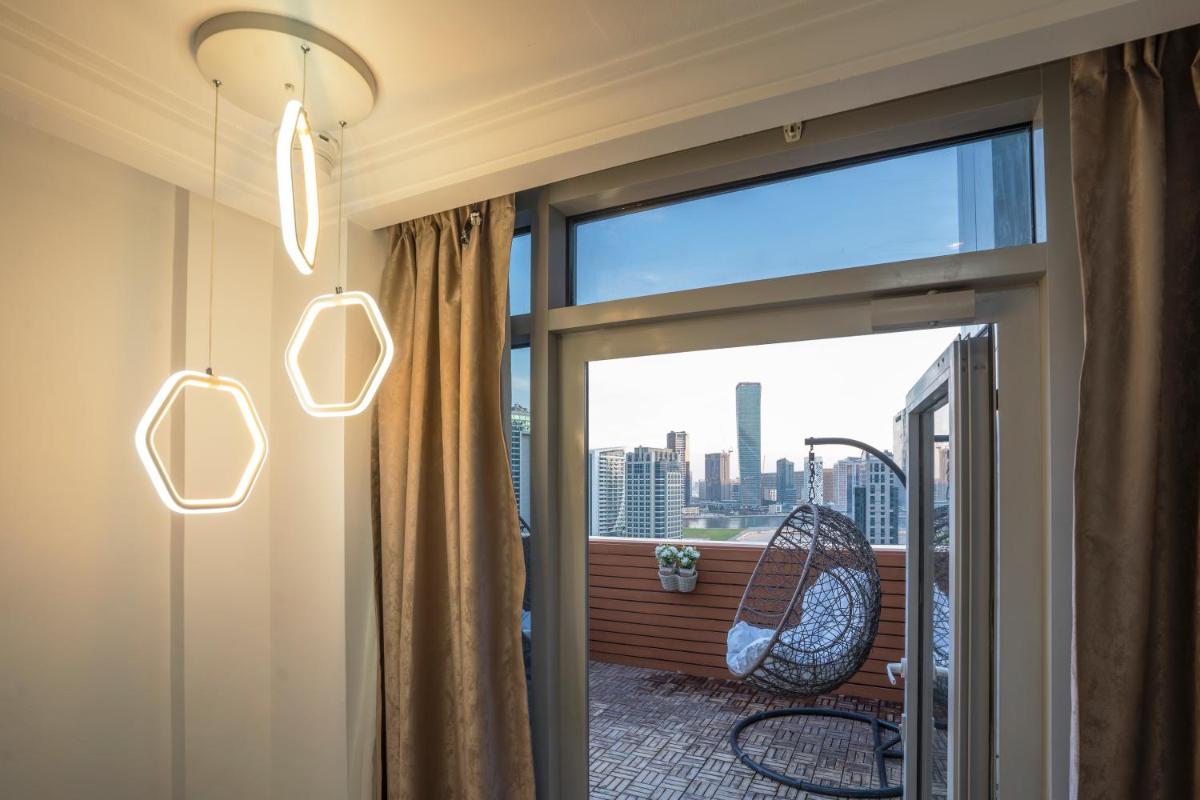 3 Bedroom Condo w terrace facing Burj Khalifa.