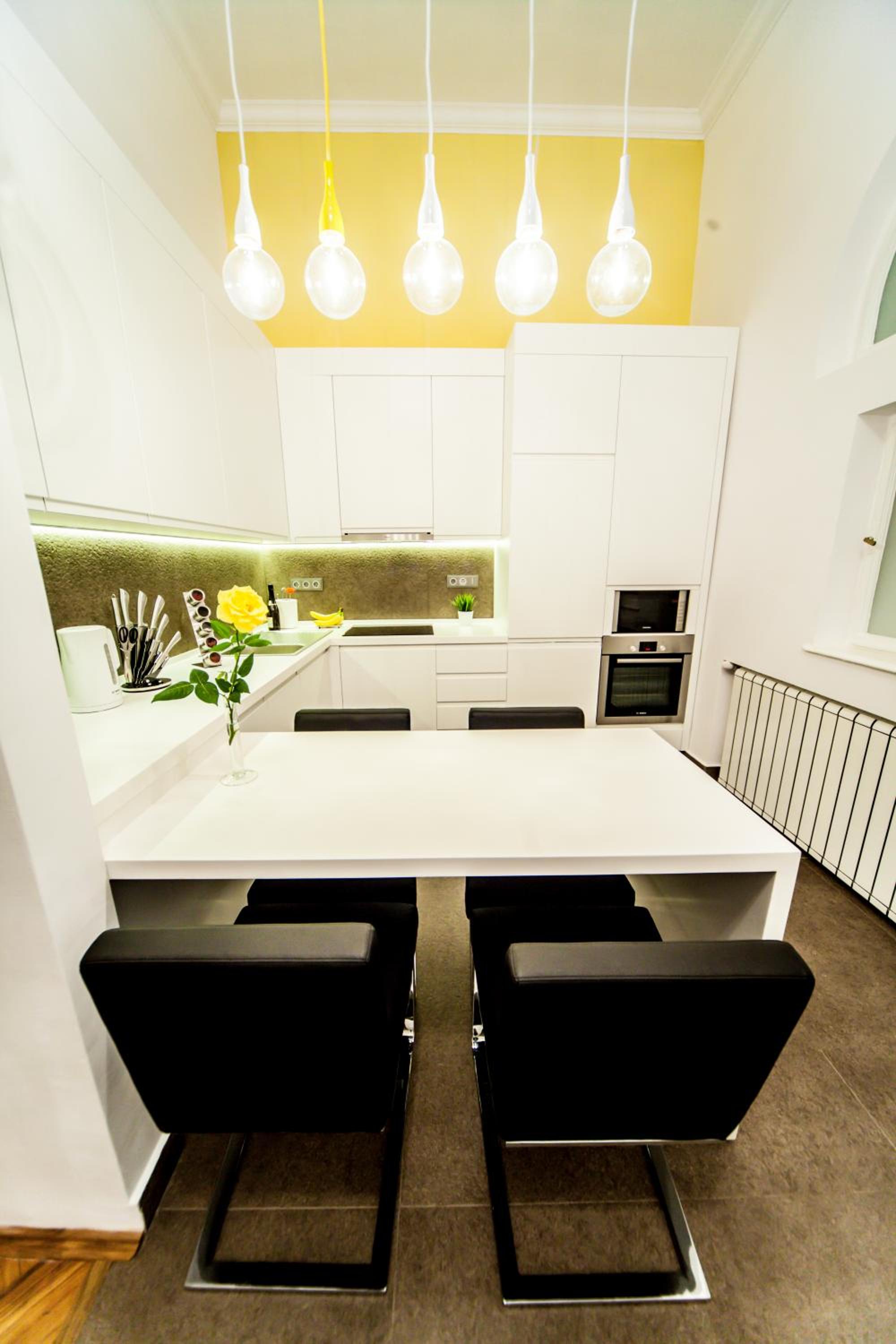 Matei Corvin Deluxe Apartment