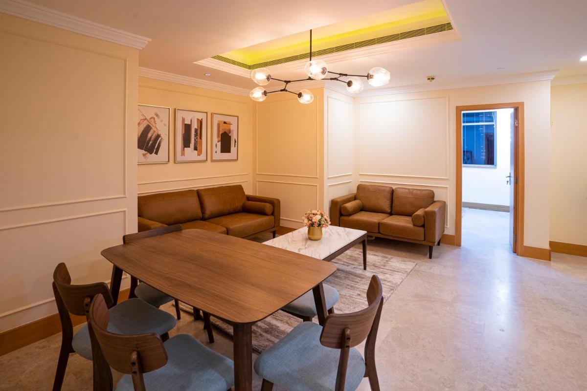 3 Bedroom Condo w terrace facing Burj Khalifa.