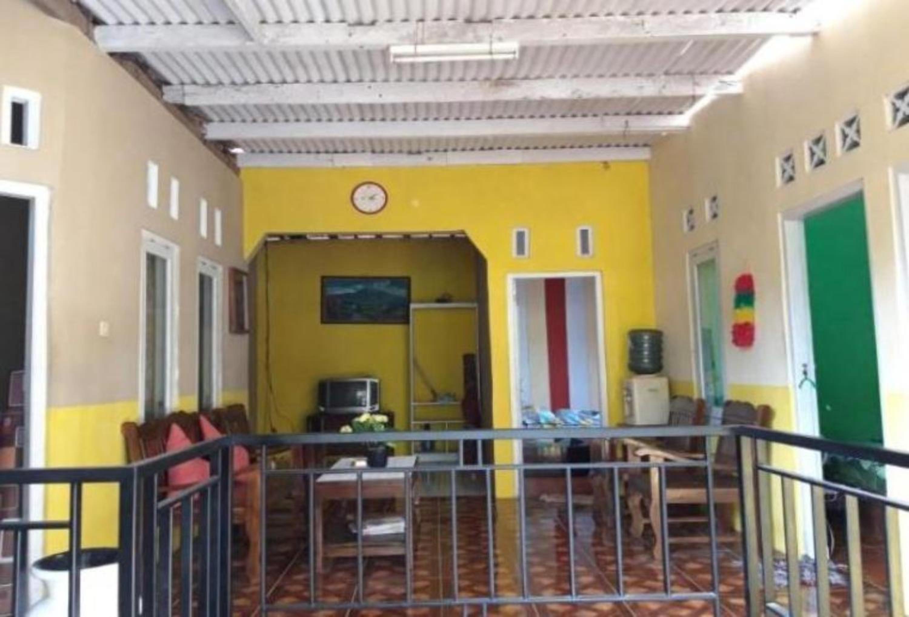 Toto Homestay view 2