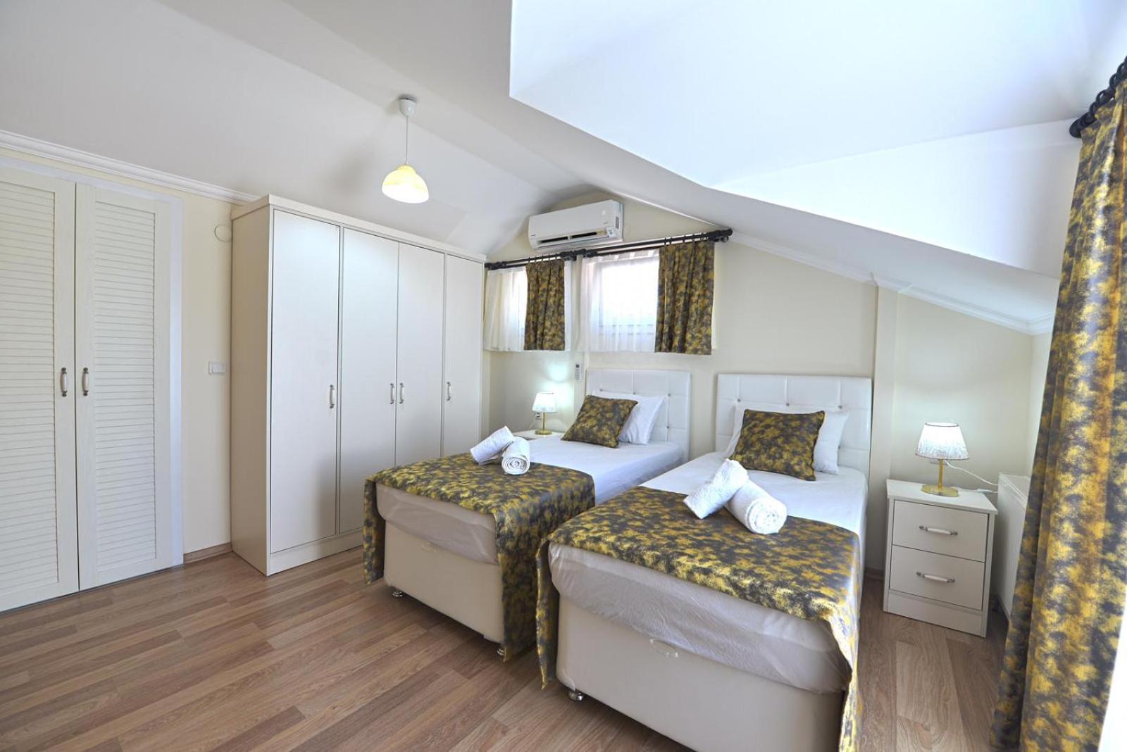 Ozgur City Residence - Image 84