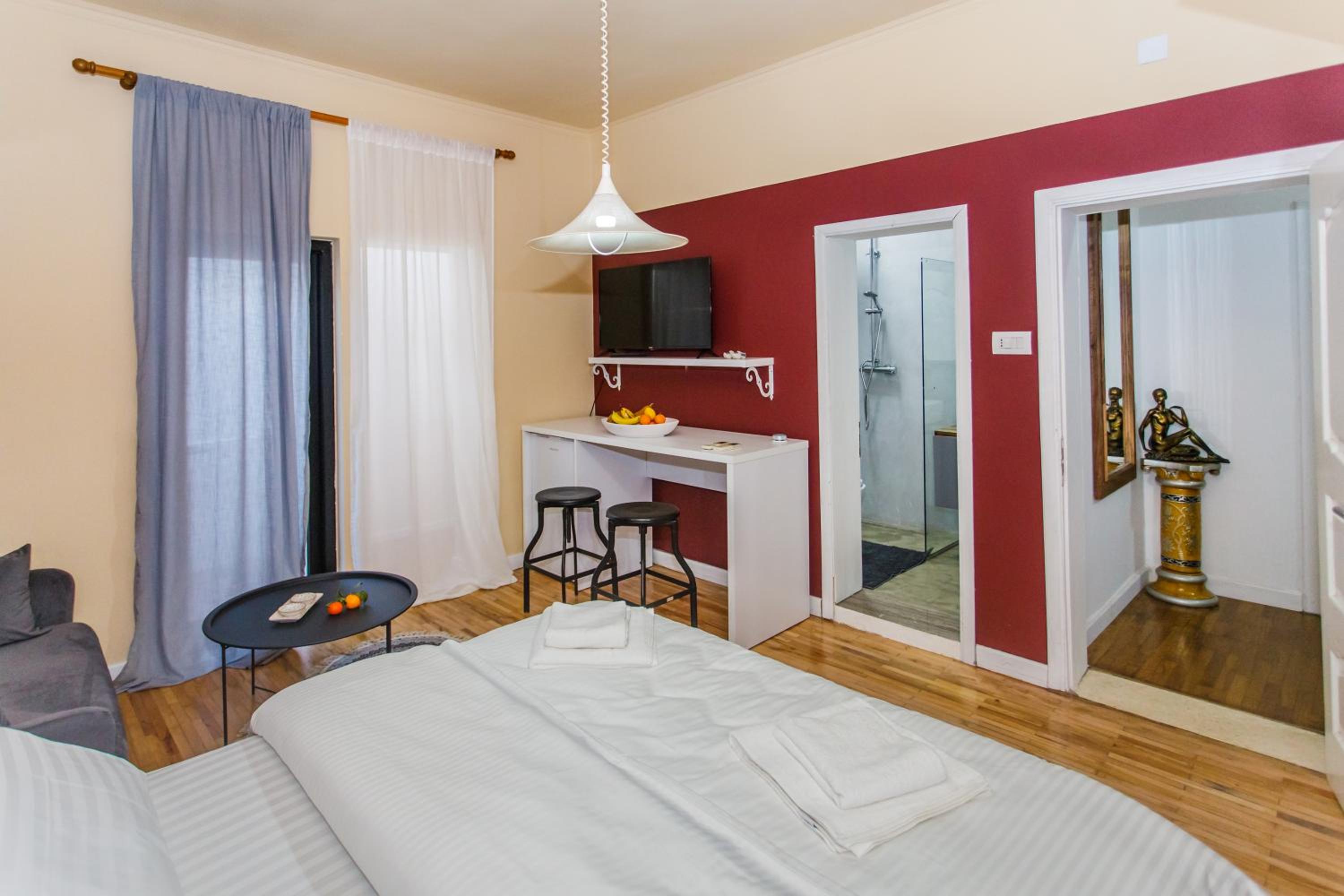 Studio Apartments Villa 24