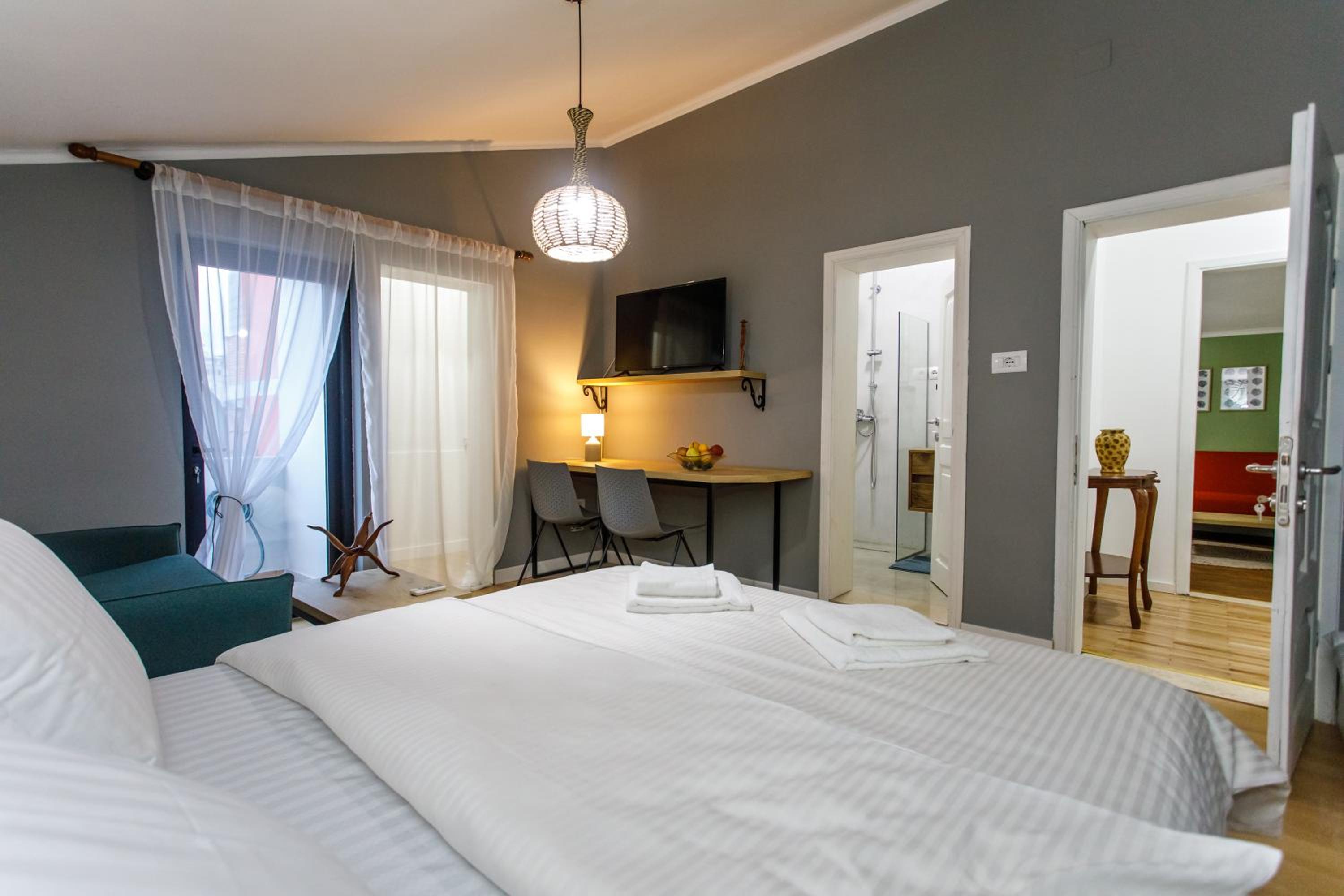 Studio Apartments Villa 24