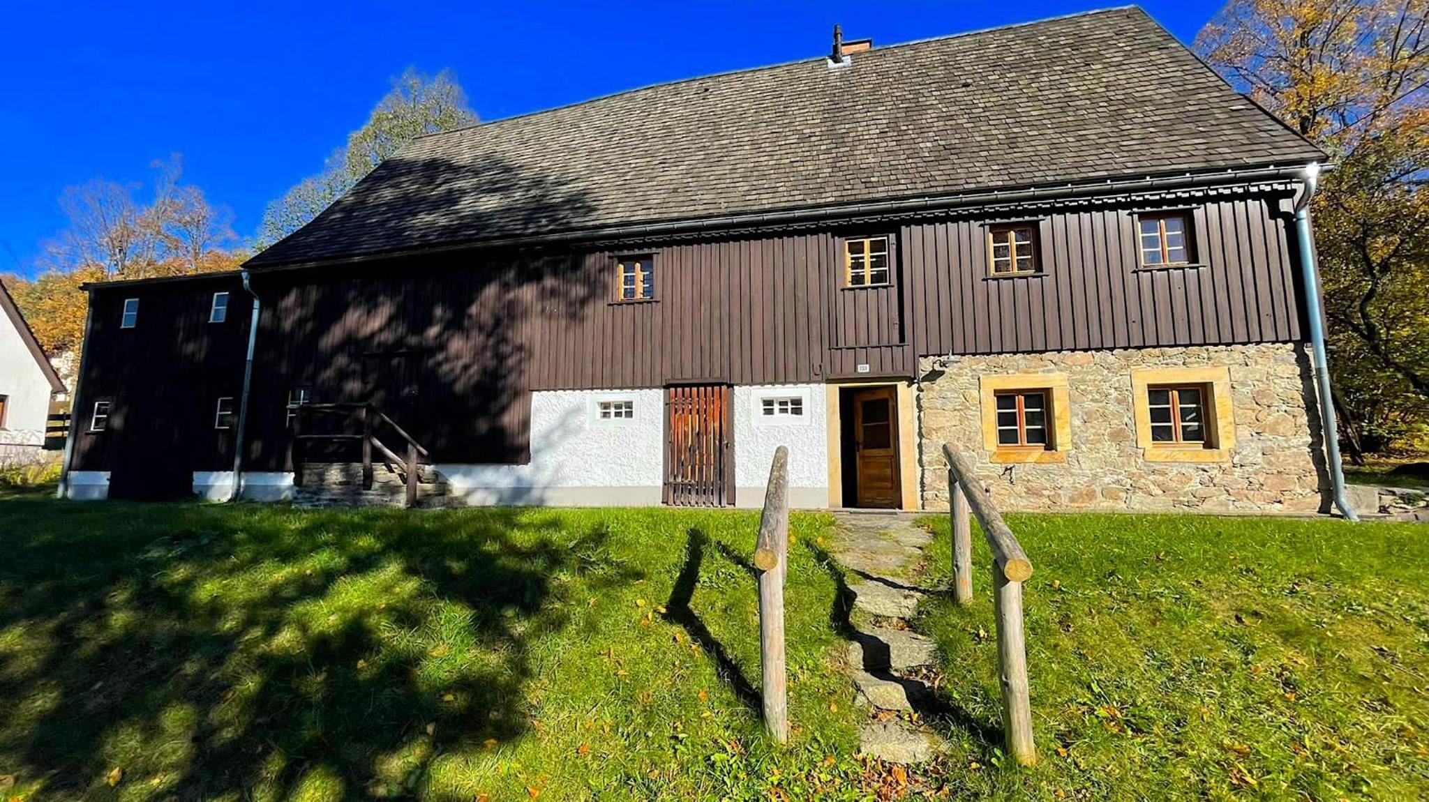 Photo 7