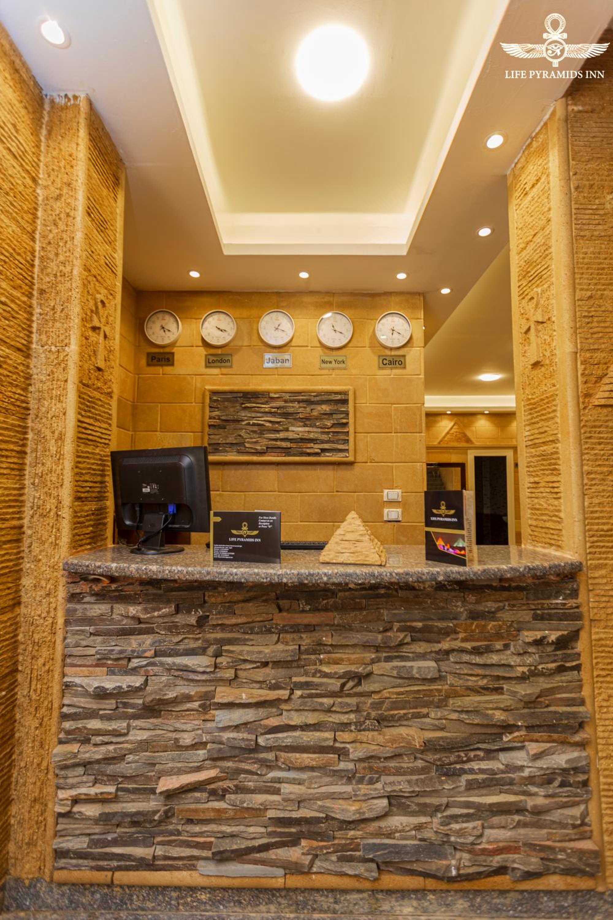 Life Pyramids Inn