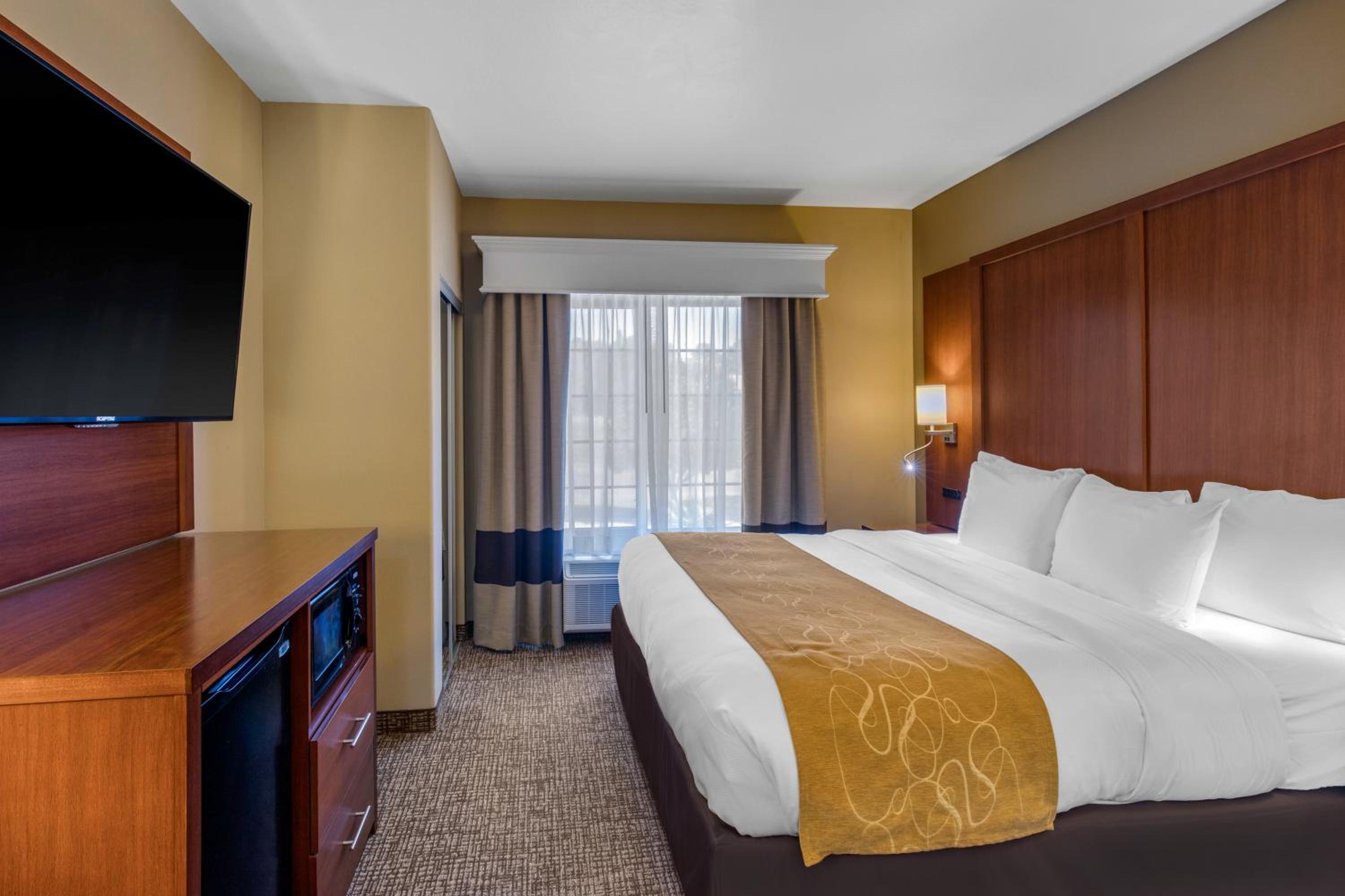 Marshall Vacations - Comfort Suites Marshall - Property Image 12