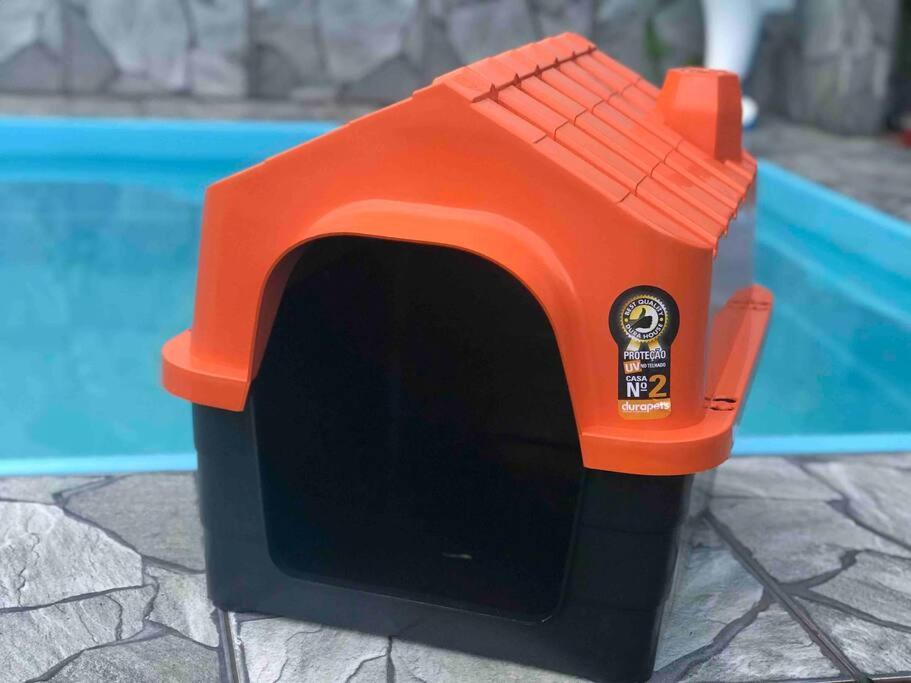 Casa com piscina, wifi e churrasqueira em unamar.