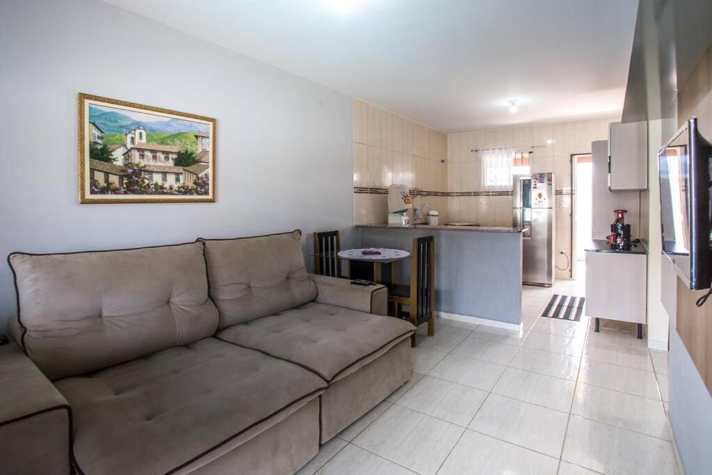 Casa com piscina, wifi e churrasqueira em unamar.