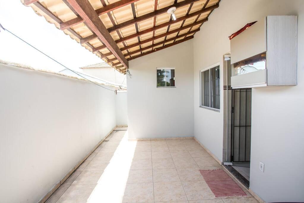 Casa com piscina, wifi e churrasqueira em unamar.
